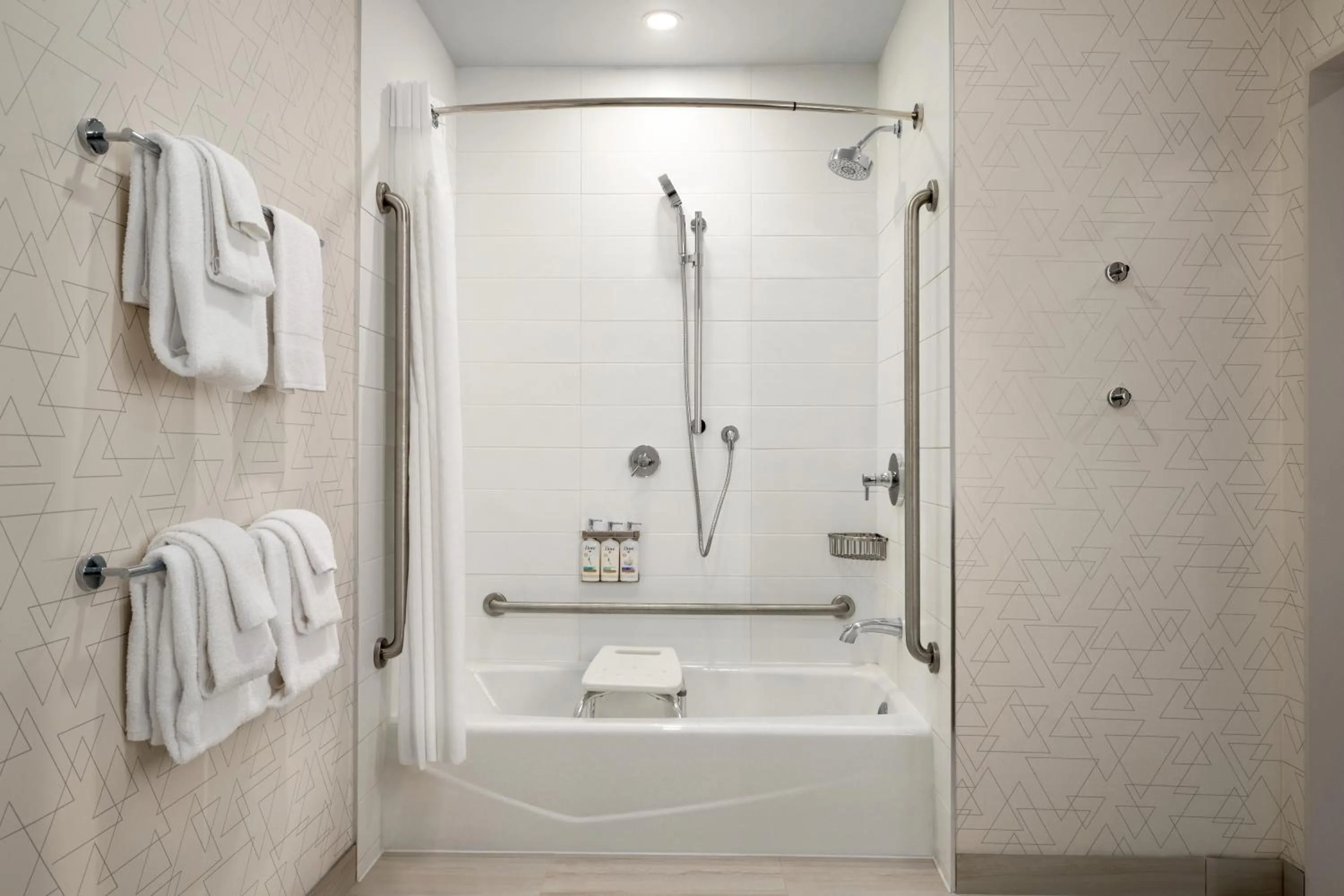 Bathroom in Holiday Inn Express - Strathroy by IHG