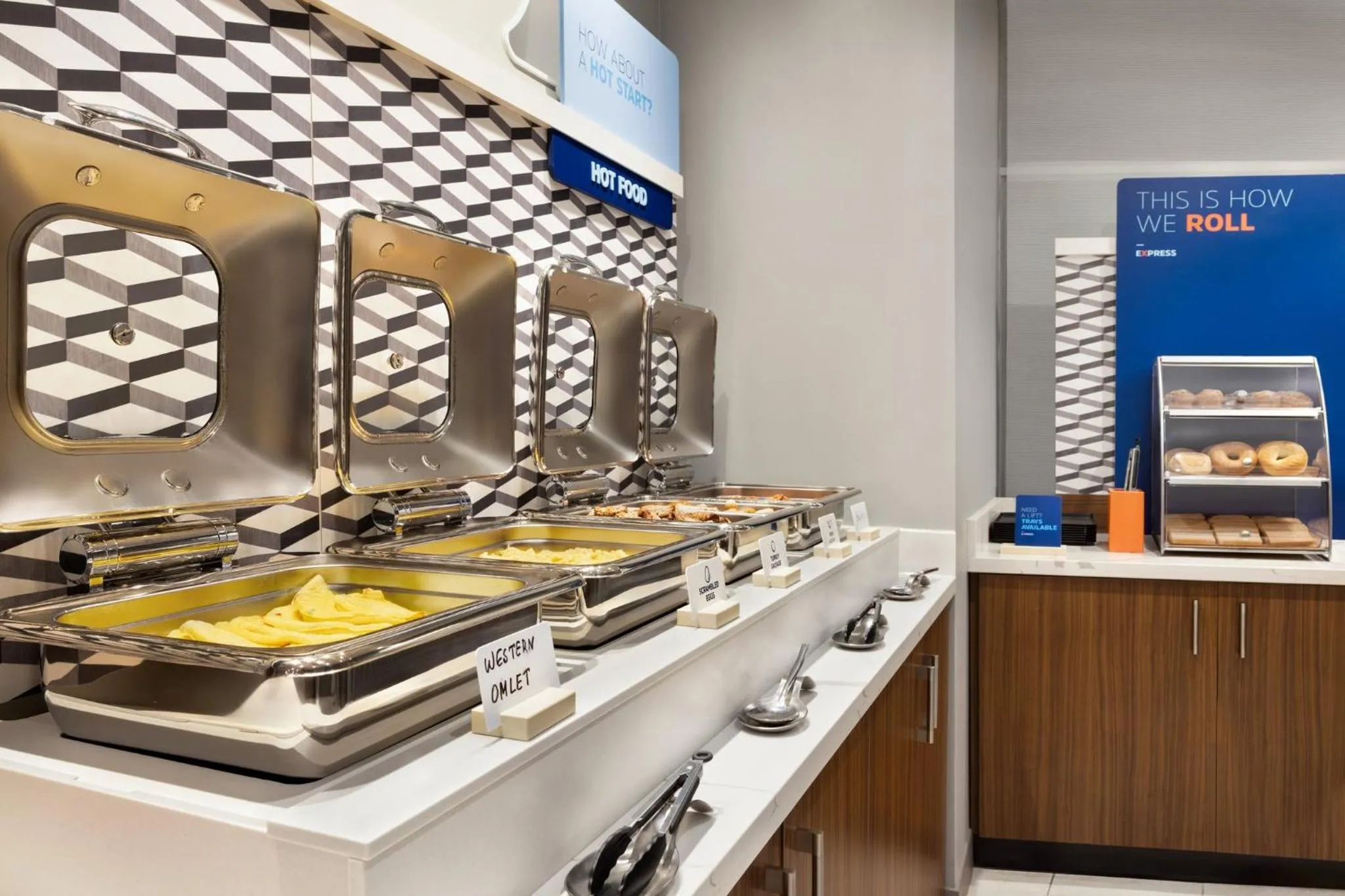 Breakfast in Holiday Inn Express - Strathroy by IHG