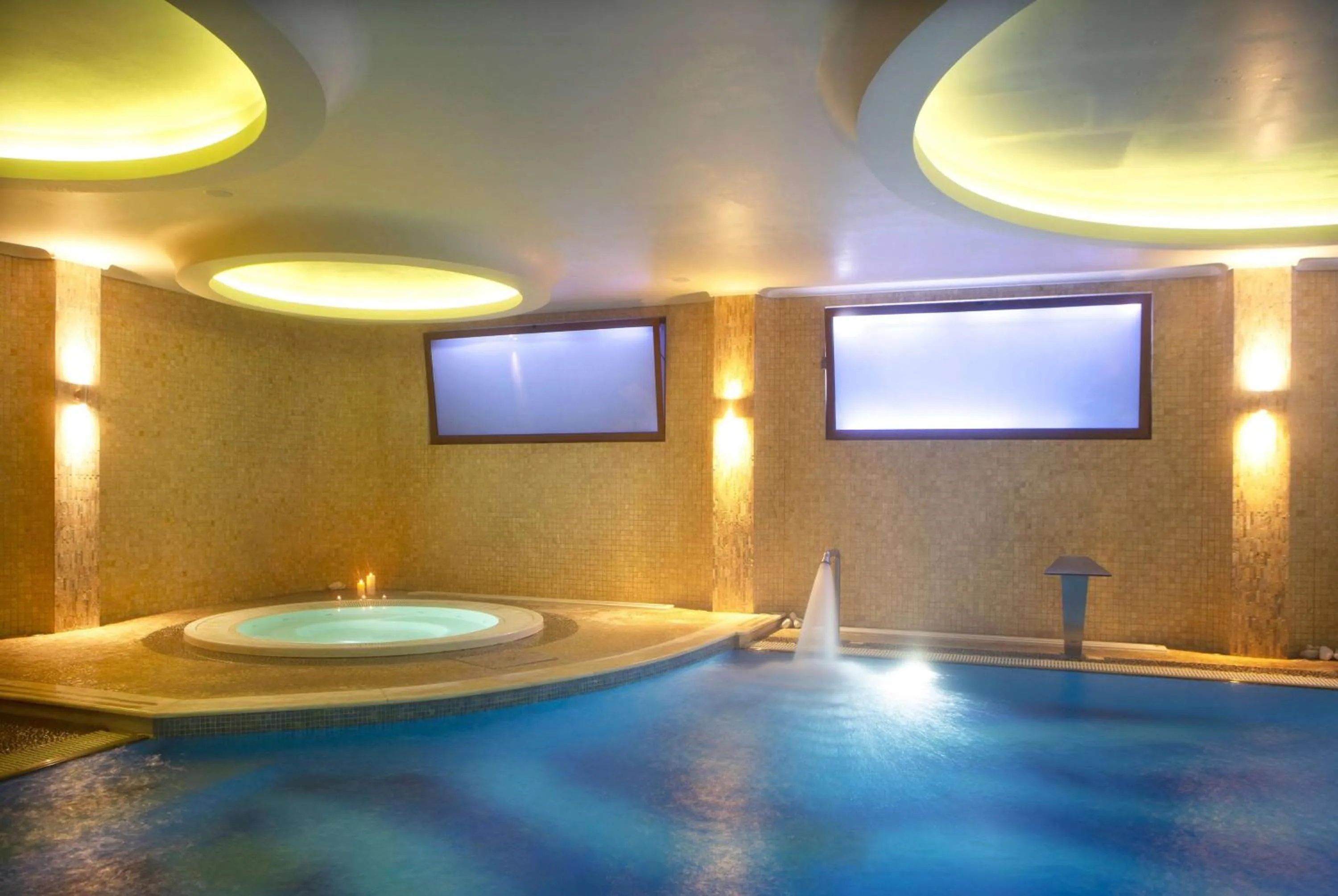Hot Tub in Zeus Essence Ramada by Wyndham Athens