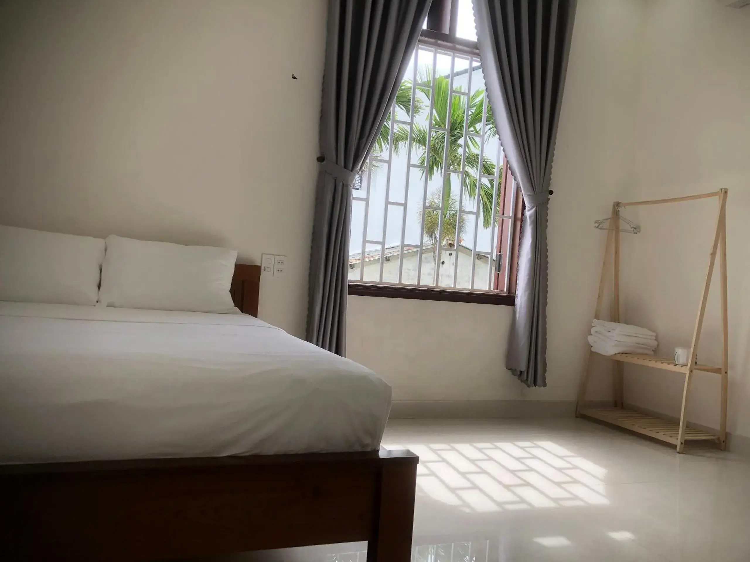 Double or Twin Room with Garden View in Homestay Phương House Double or Twin Room with Garden View in Homestay Phương House