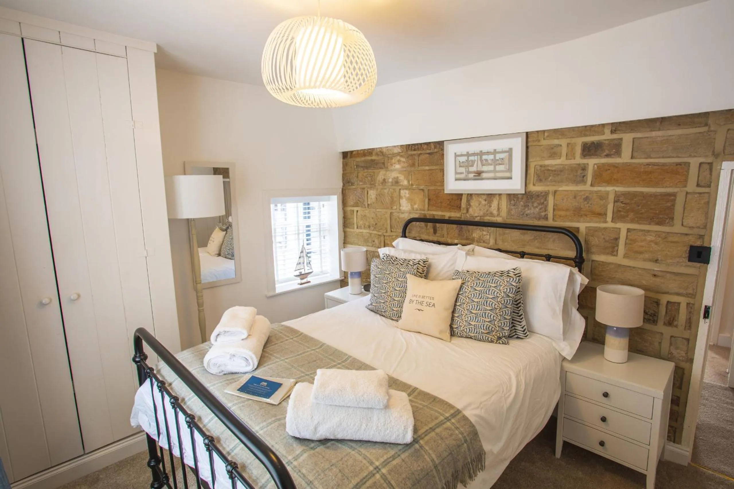 Bedroom, Bed in Whitby Boutique - Mast Cottage