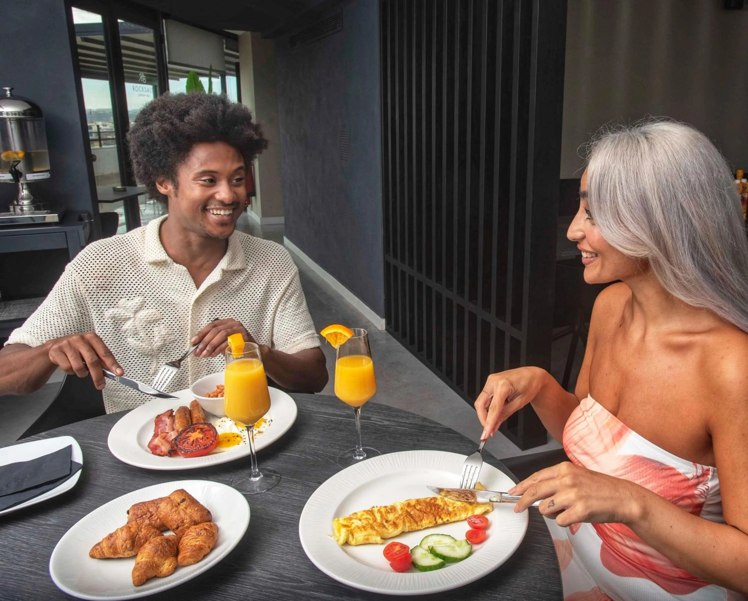 Food and drinks in Park Heights by the Warren Collection