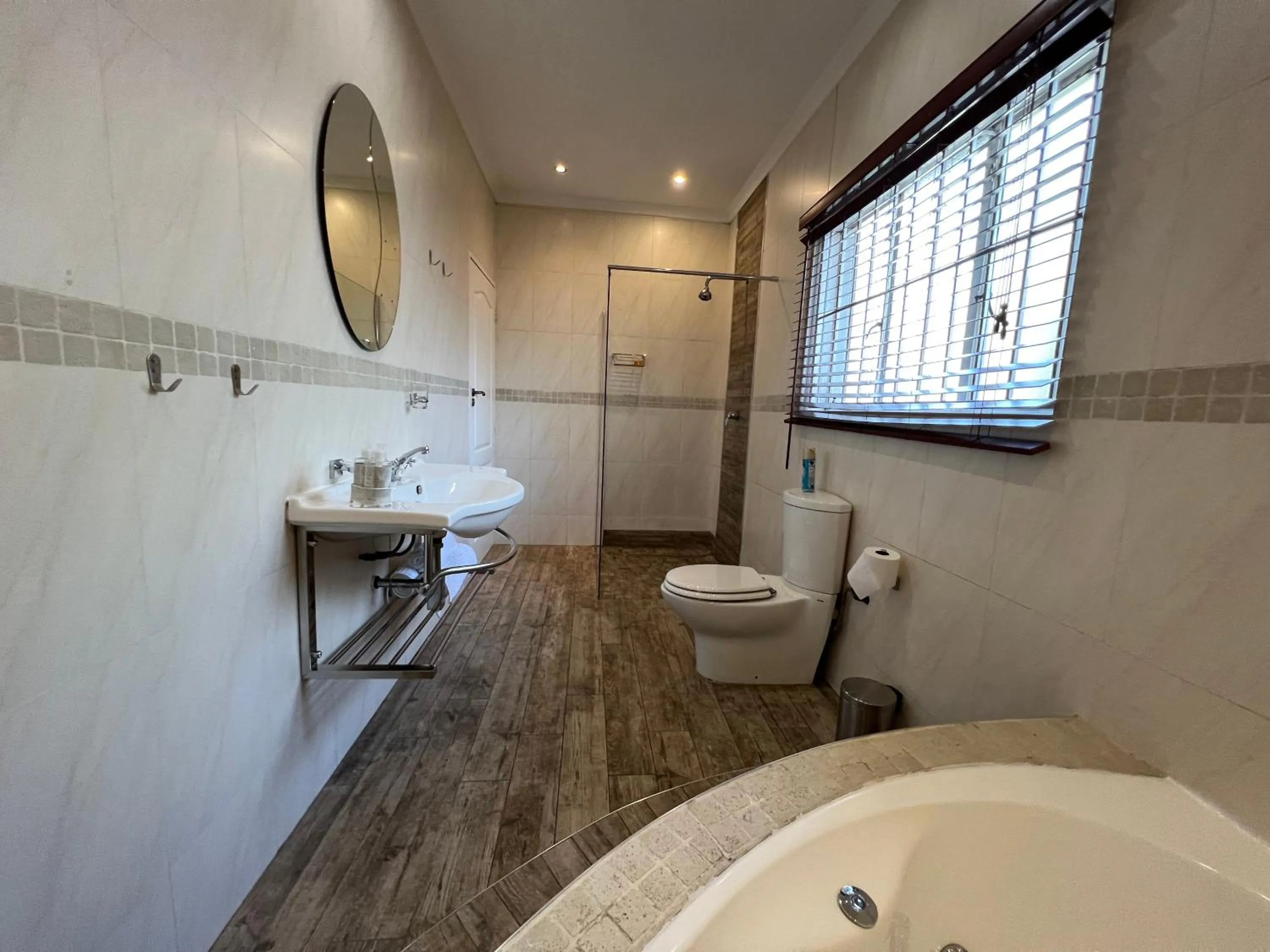 Hot Tub in Le'Ciara Luxury Guest House