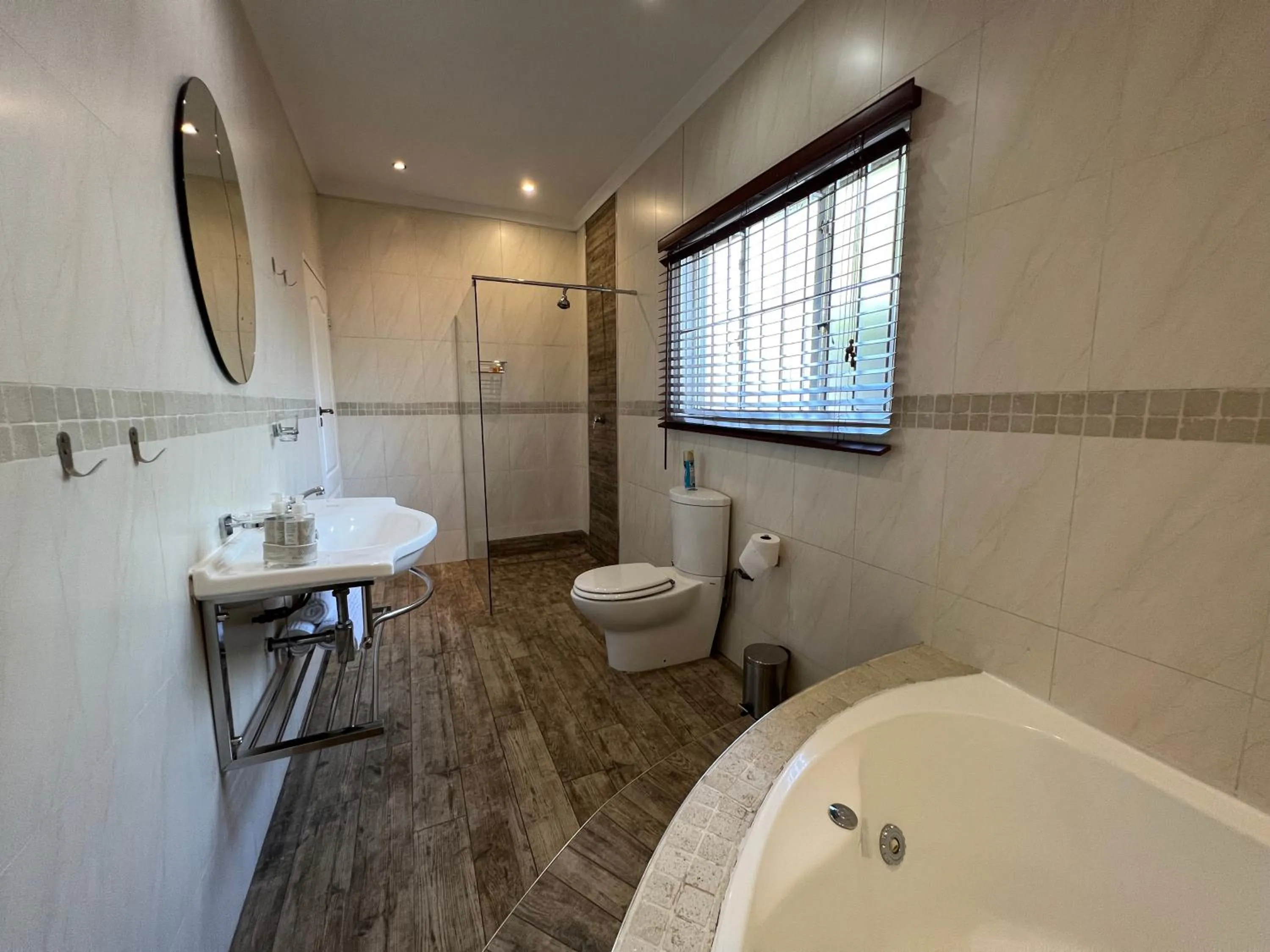 Shower in Le'Ciara Luxury Guest House