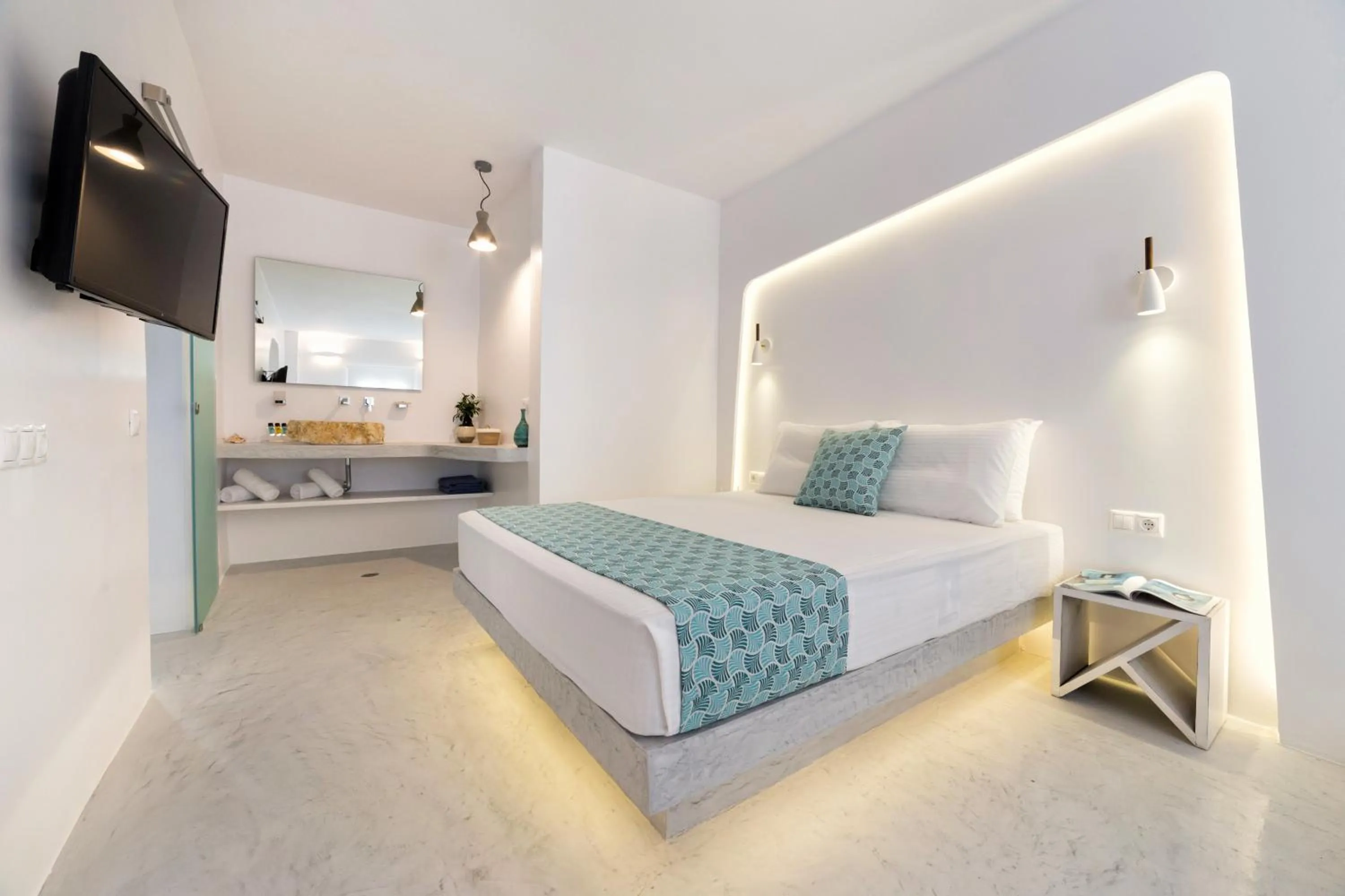 Bed in Villa Kelly Rooms & Suites