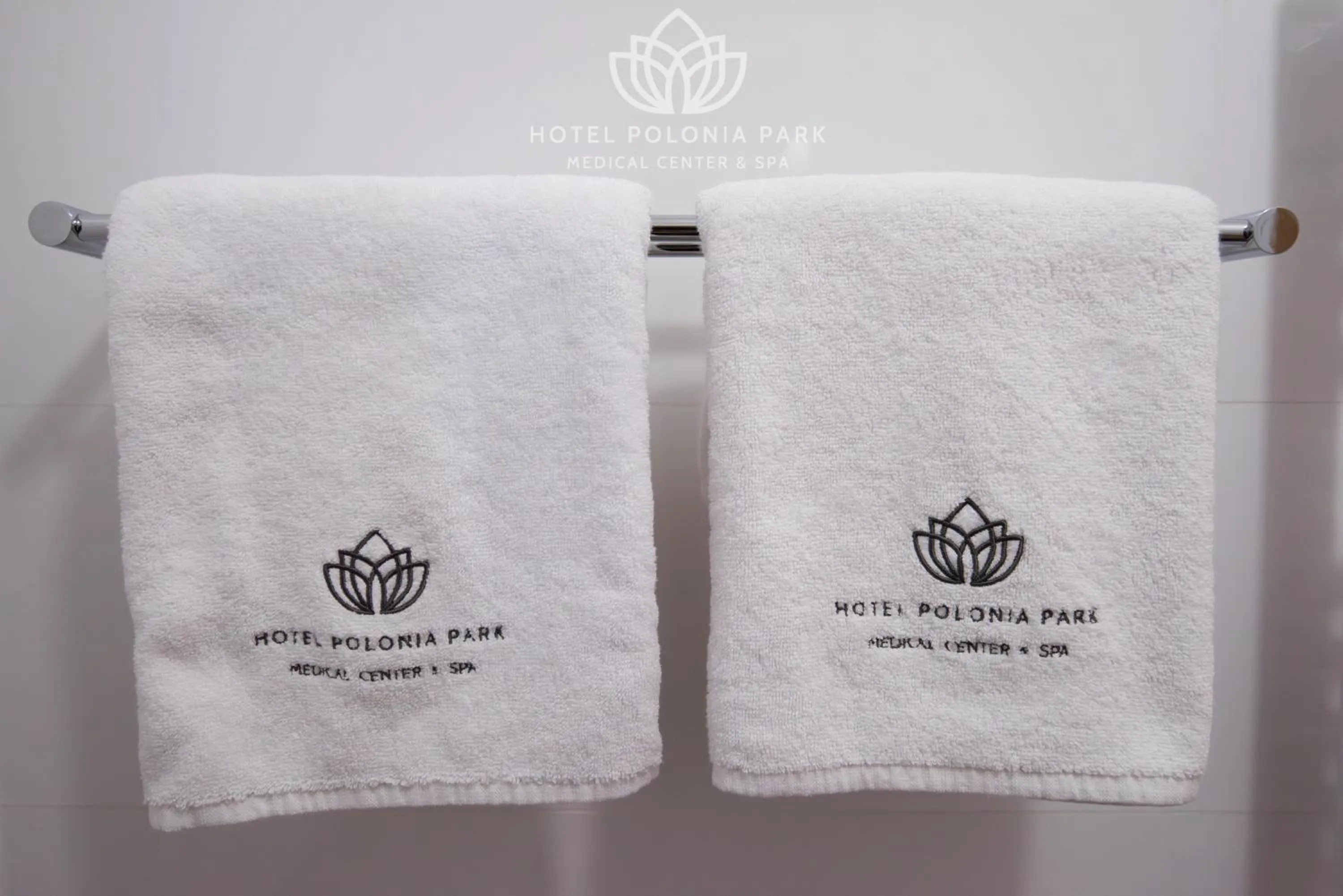 Text overlay in Hotel Polonia PARK Medical Center & Spa