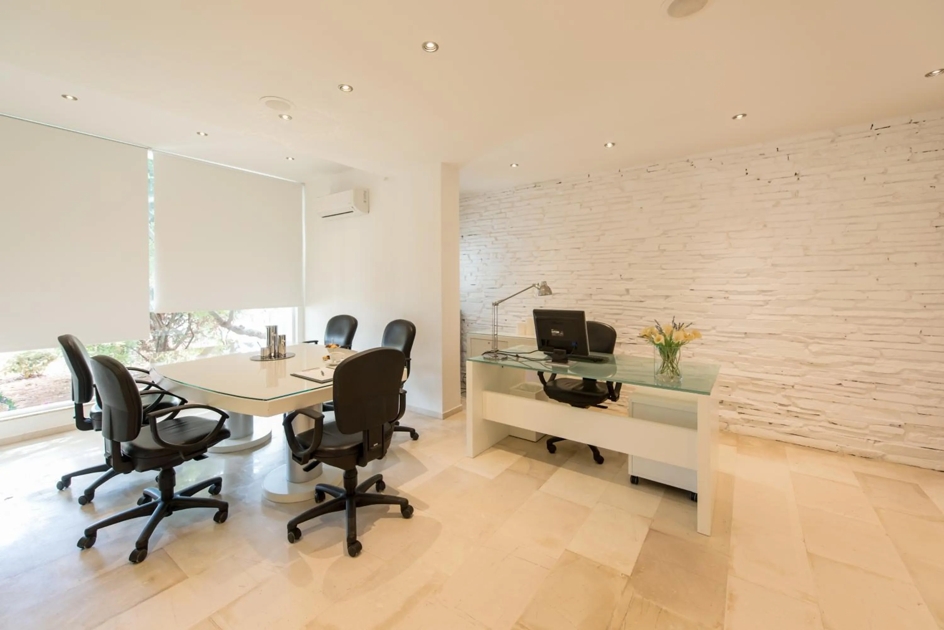 Meeting/conference room in Knossos Beach Bungalows Suites Resort & Spa