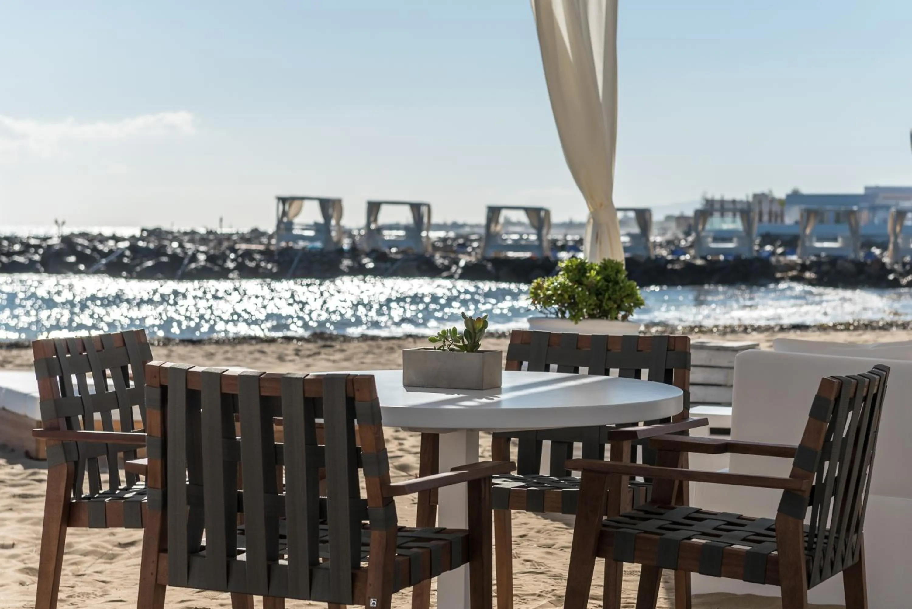 Lounge or bar, Restaurant/Places to Eat in Knossos Beach Bungalows Suites Resort & Spa