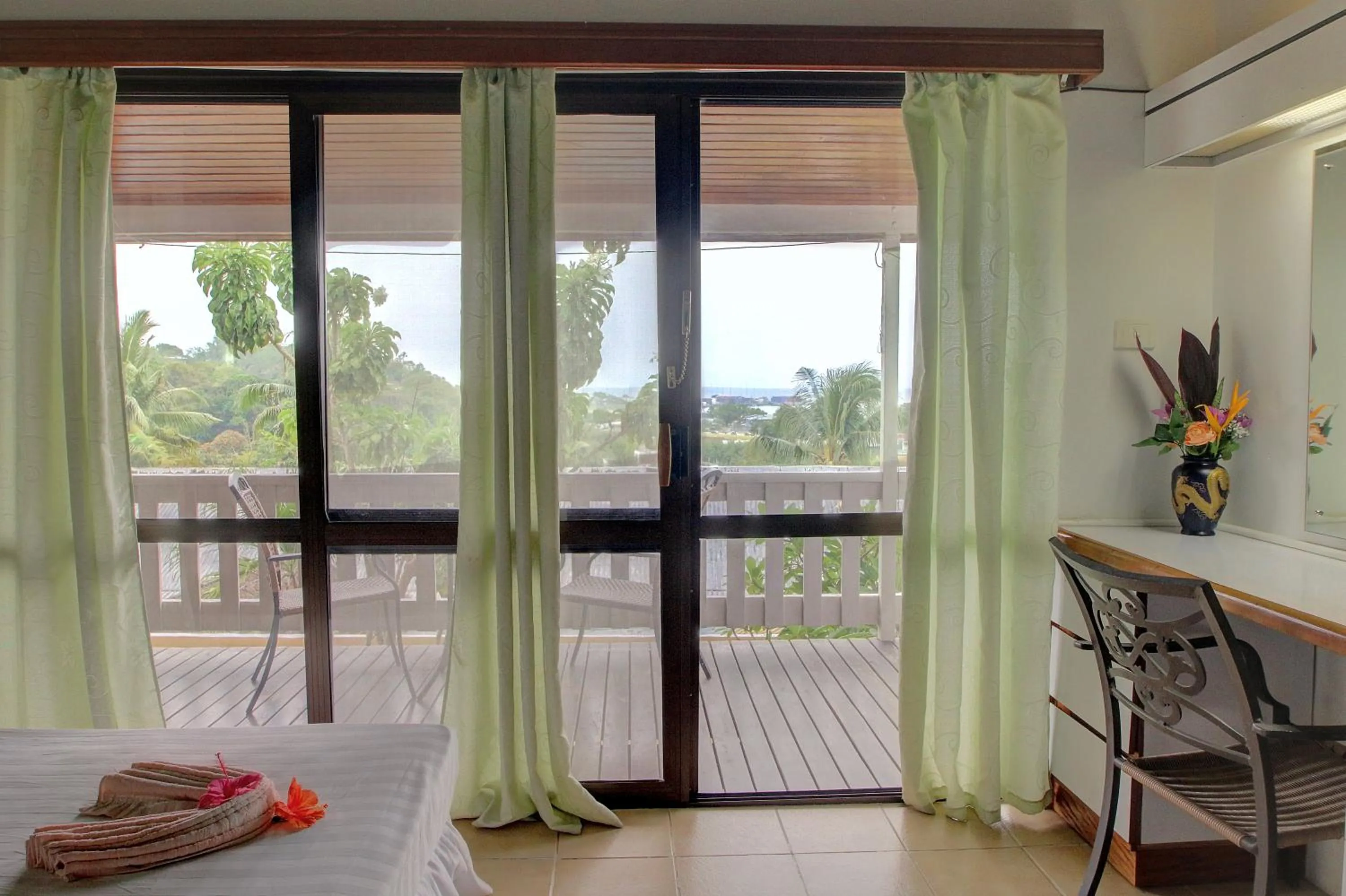 View (from property/room), Bed in Honiara Hotel