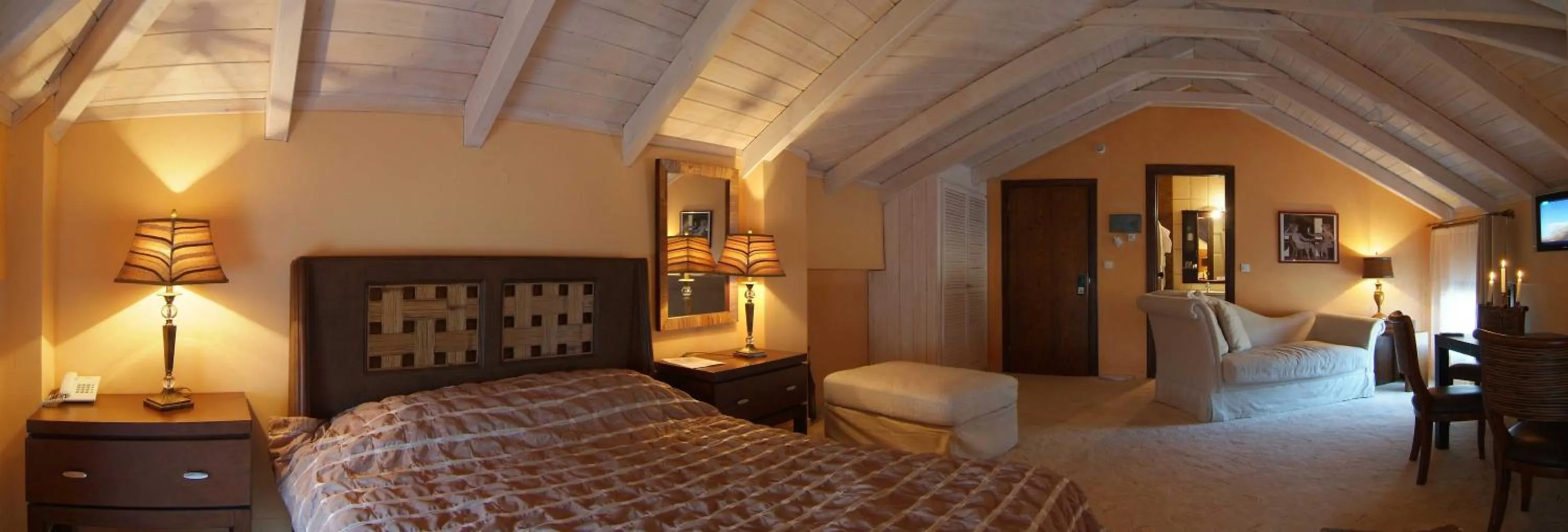 Photo of the whole room, Bed in Boutique Hotel Skamnos Arachova