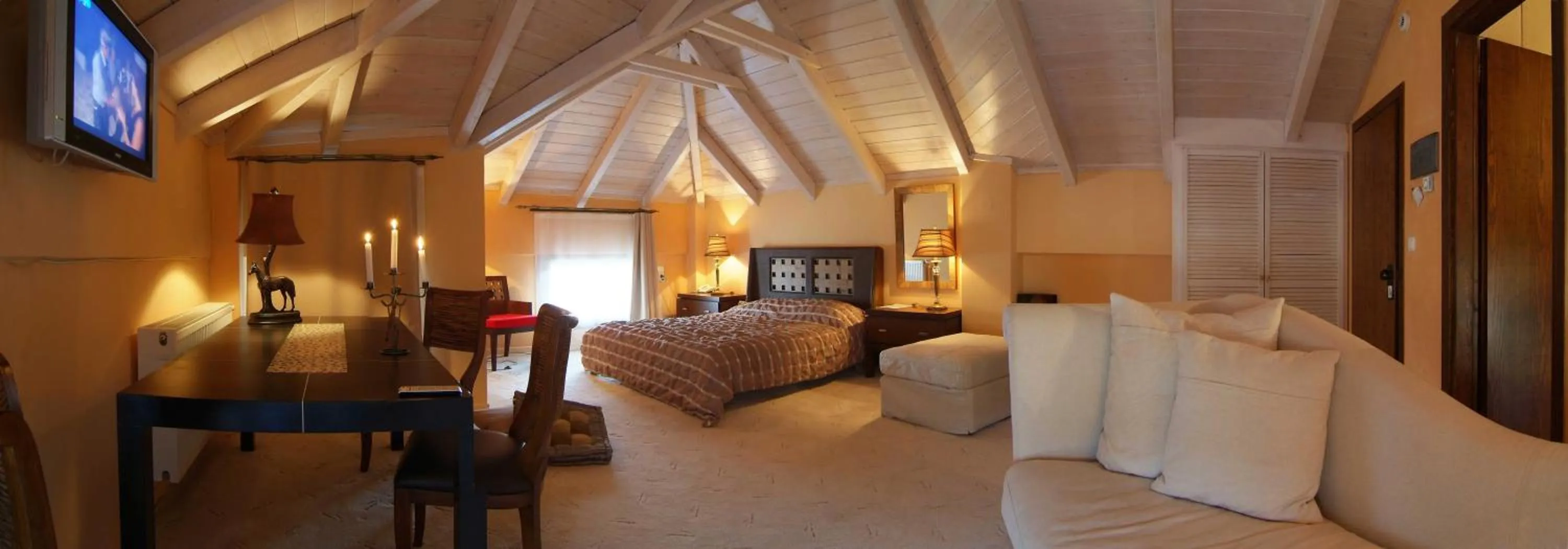 Photo of the whole room, Bed in Boutique Hotel Skamnos Arachova