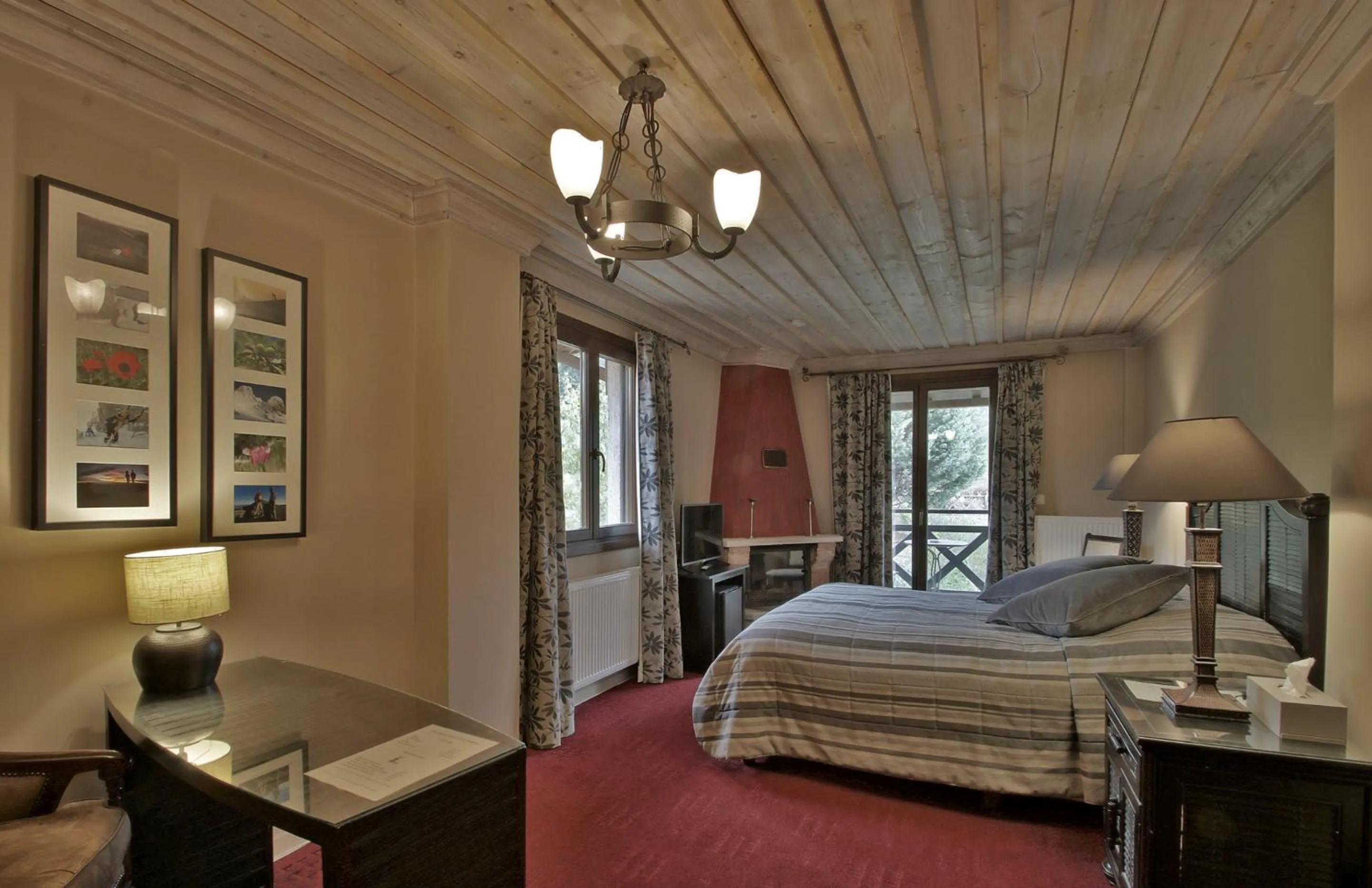 Bed in Boutique Hotel Skamnos Arachova