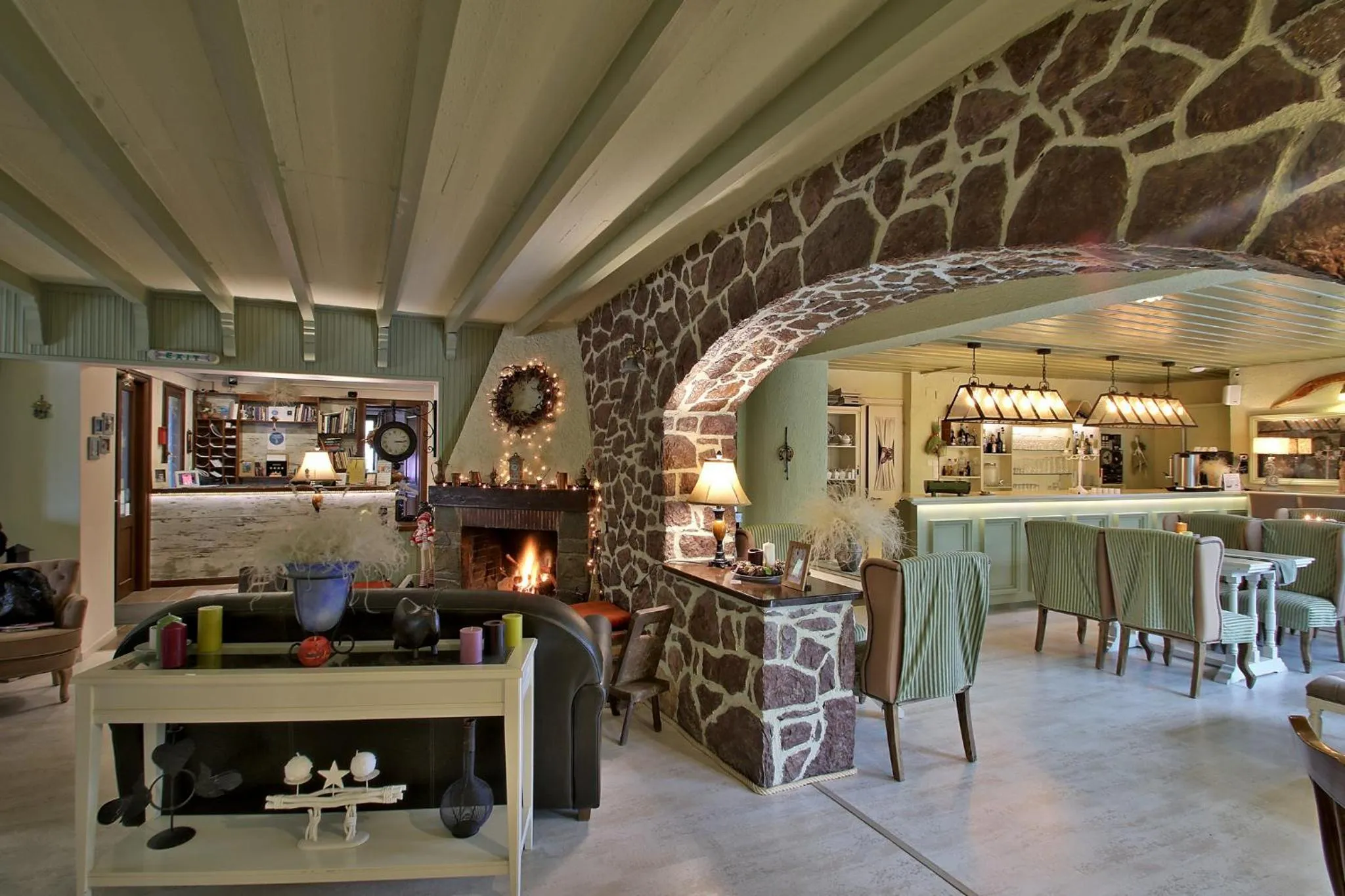 Lounge or bar in Boutique Hotel Skamnos Arachova