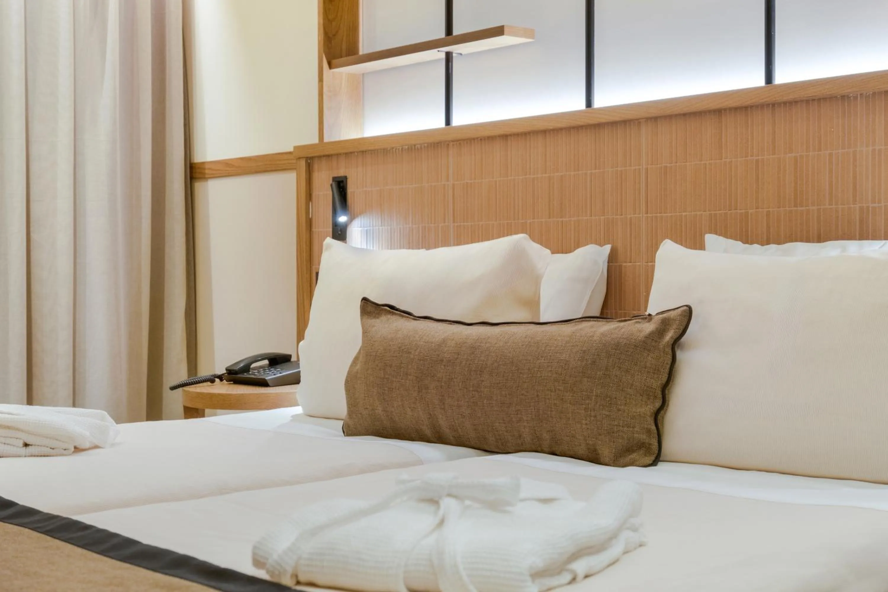 Bed in Capsis Astoria Heraklion