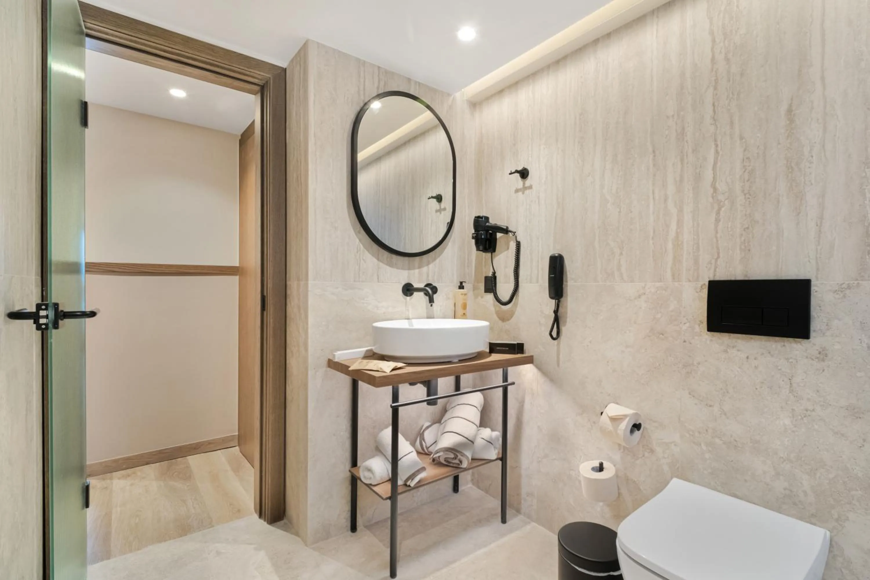 Shower in Capsis Astoria Heraklion