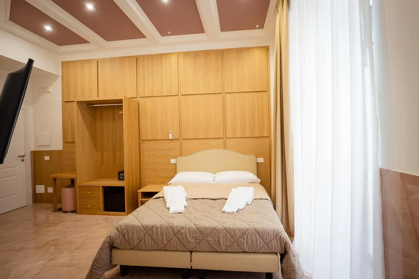 Bed in P.C. Boutique H. LifeStyle, Napoli Centro, by ClaPa Group Dislocated Hospitality