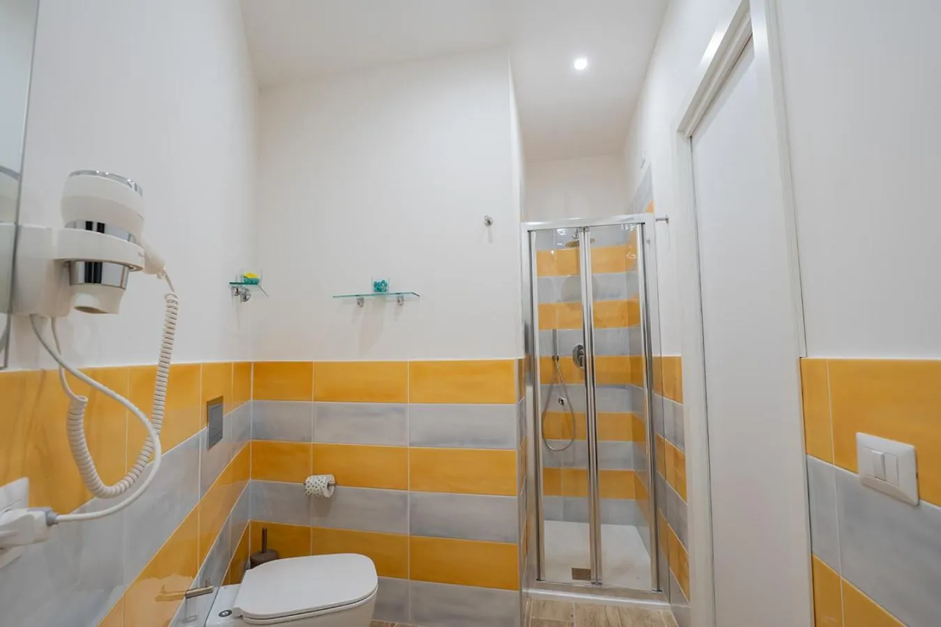 Bathroom in P.C. Boutique H. LifeStyle, Napoli Centro, by ClaPa Group Dislocated Hospitality