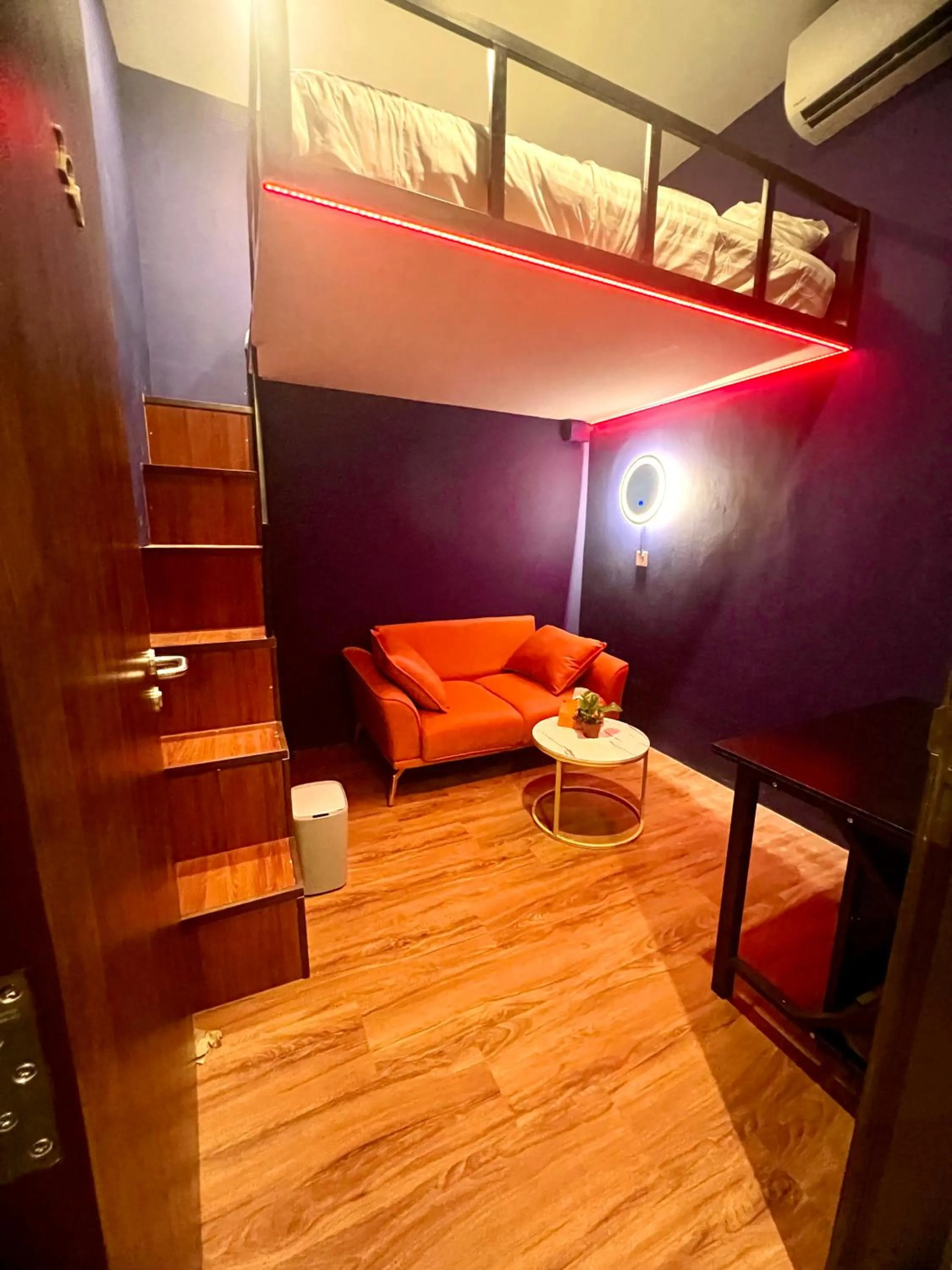 Photo of the whole room in Arena eSports Hotel @ Bugis Village