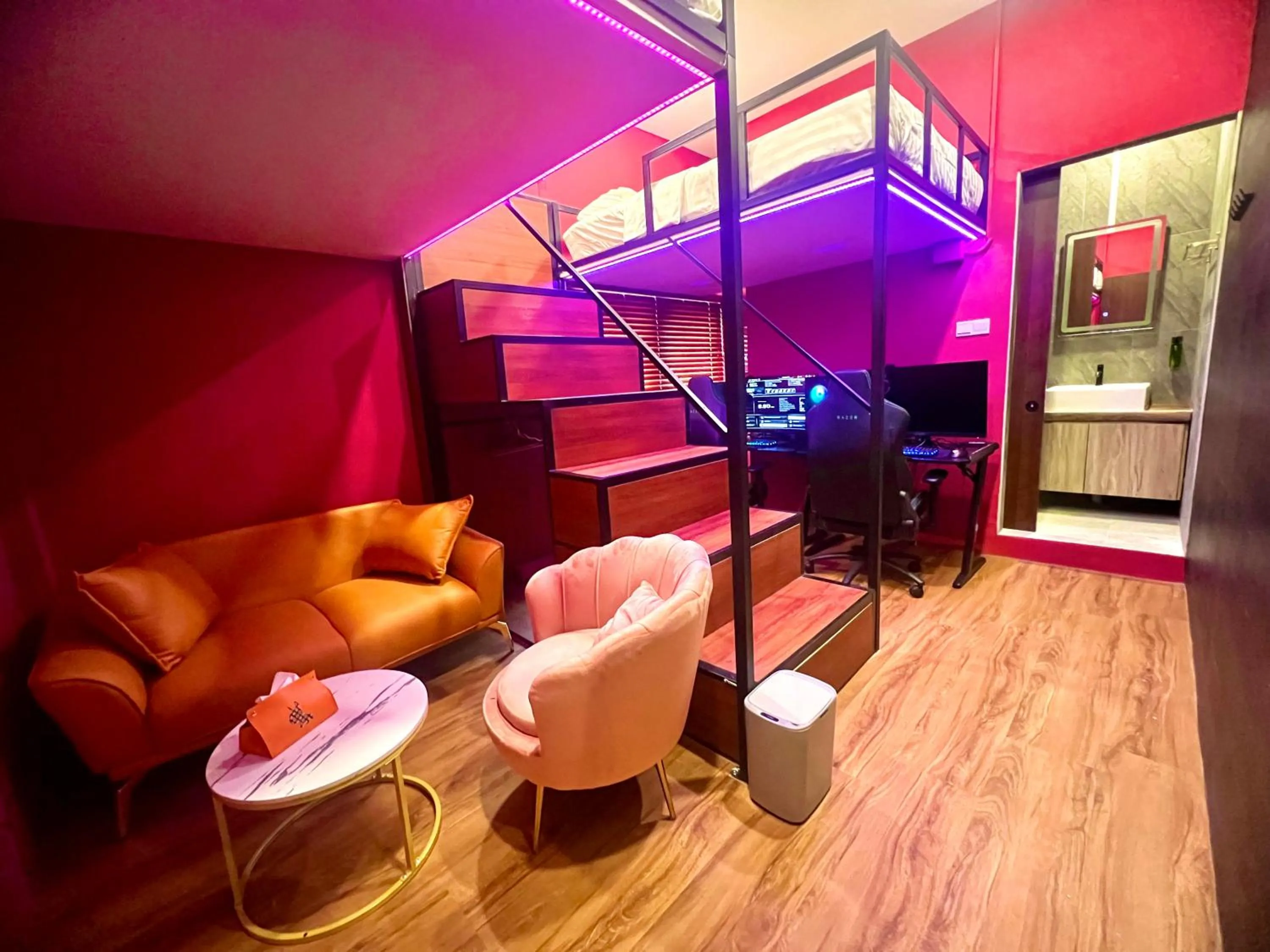 Photo of the whole room, Bed in Arena eSports Hotel @ Bugis Village