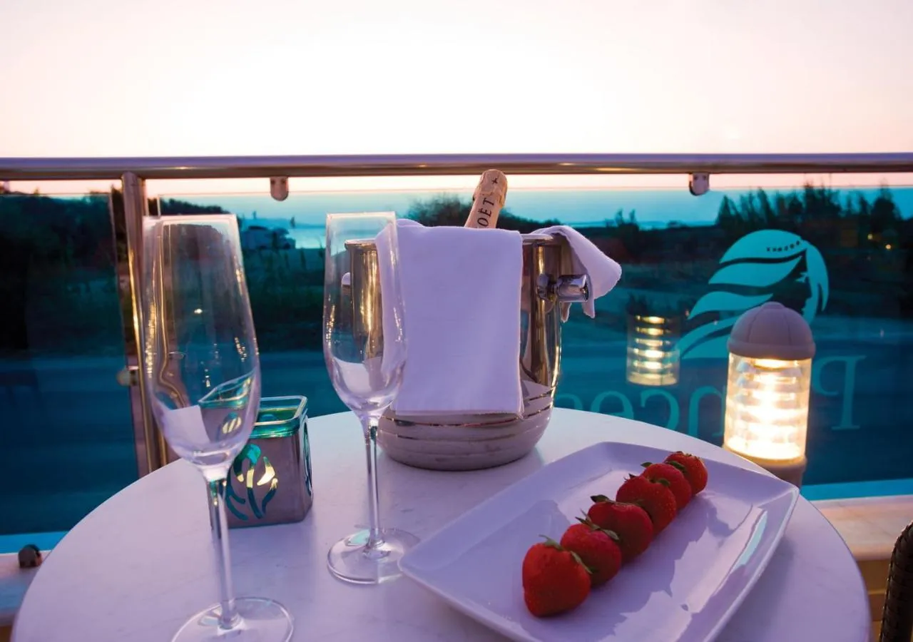 Food and drinks in Princess Of Naxos