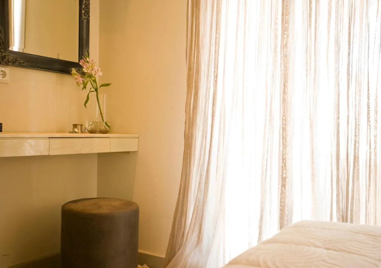 Bedroom, Bed in Princess Of Naxos