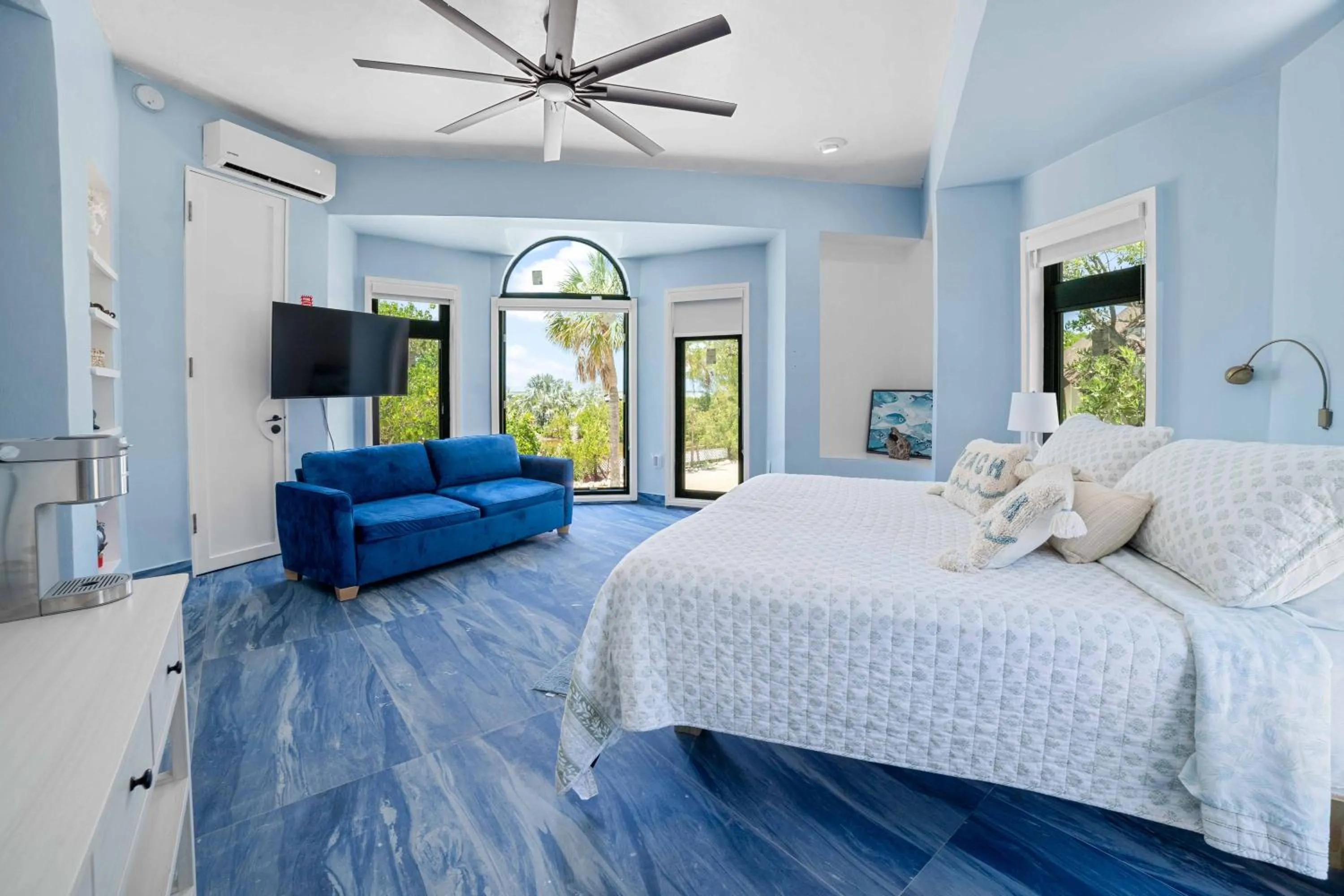Bedroom in Barnacle Bed and Breakfast