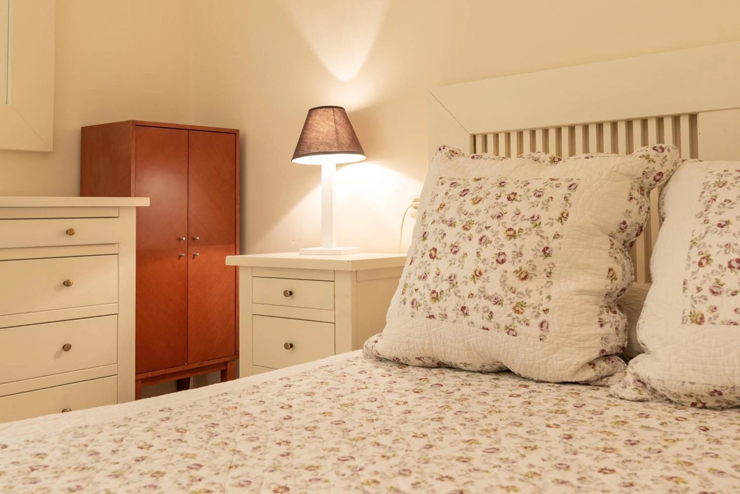 Living room, Bed in Apartamento Banana