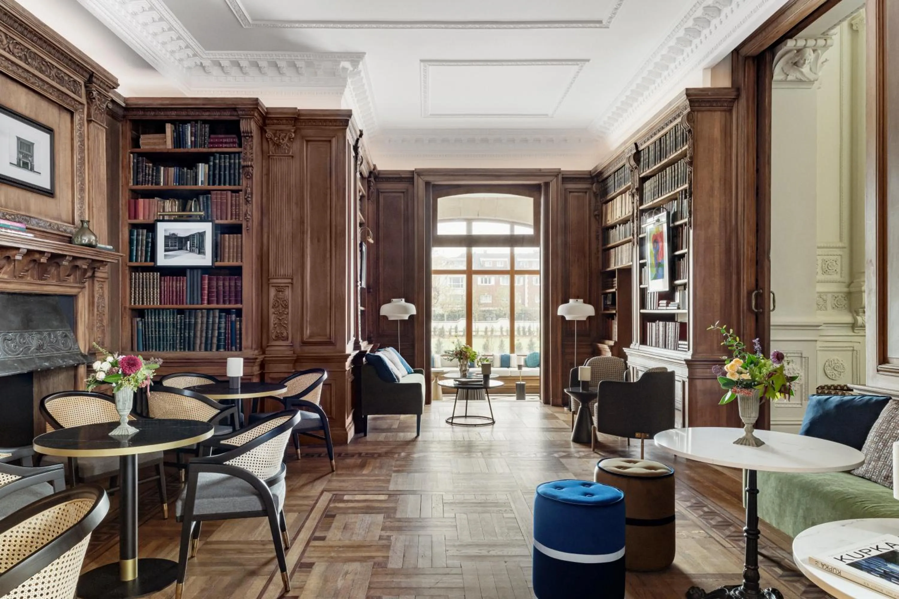 Library in Palacio Arriluce Hotel - The Leading Hotels of the World