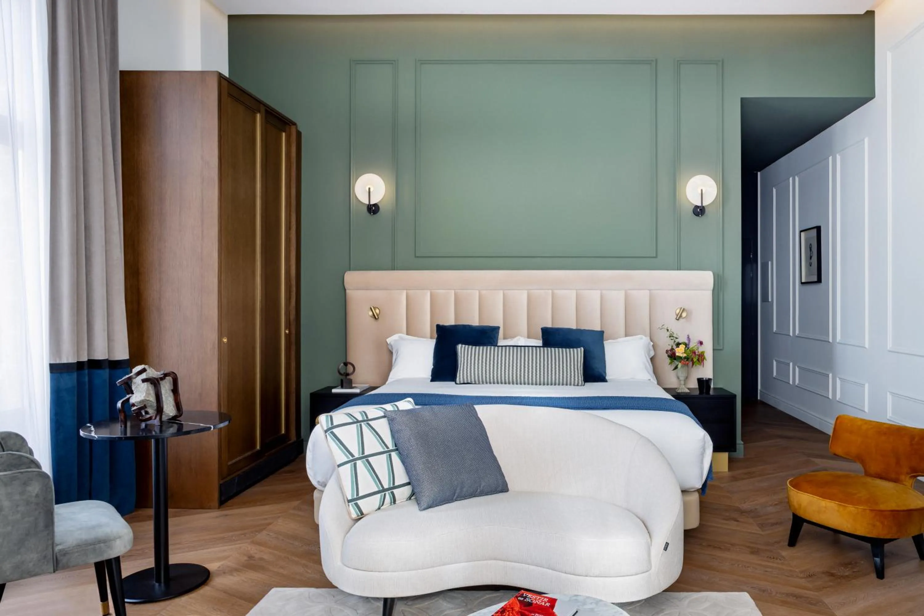 Bedroom, Bed in Palacio Arriluce Hotel - The Leading Hotels of the World