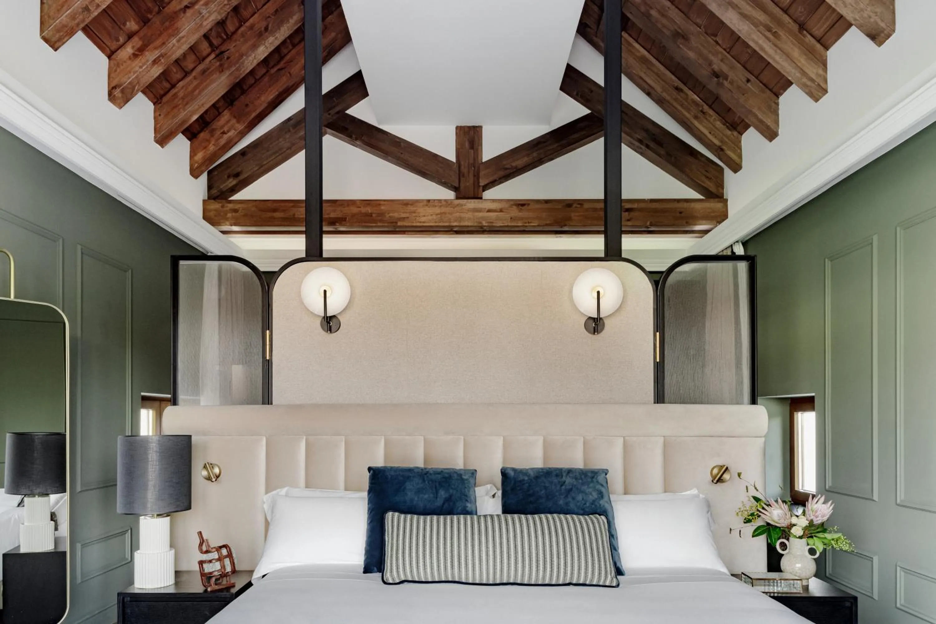 Bed in Palacio Arriluce Hotel - The Leading Hotels of the World