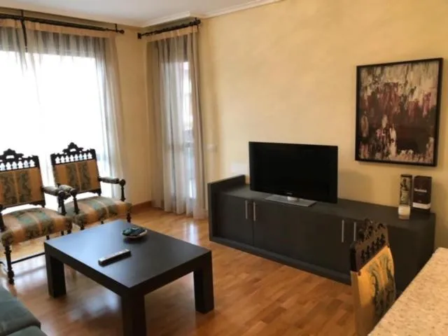 Living room in Logroño: Piso con Garaje y Piscina.
