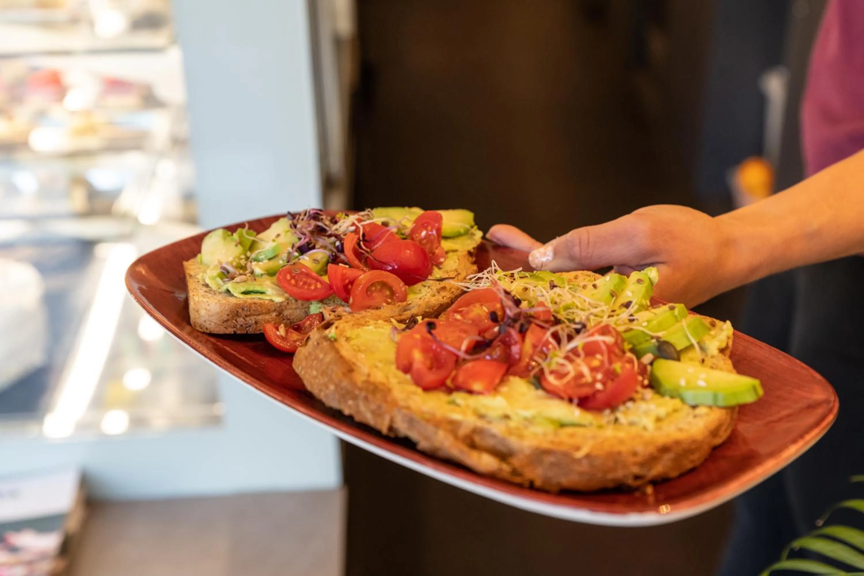 Restaurant/places to eat in Hotel Arilica