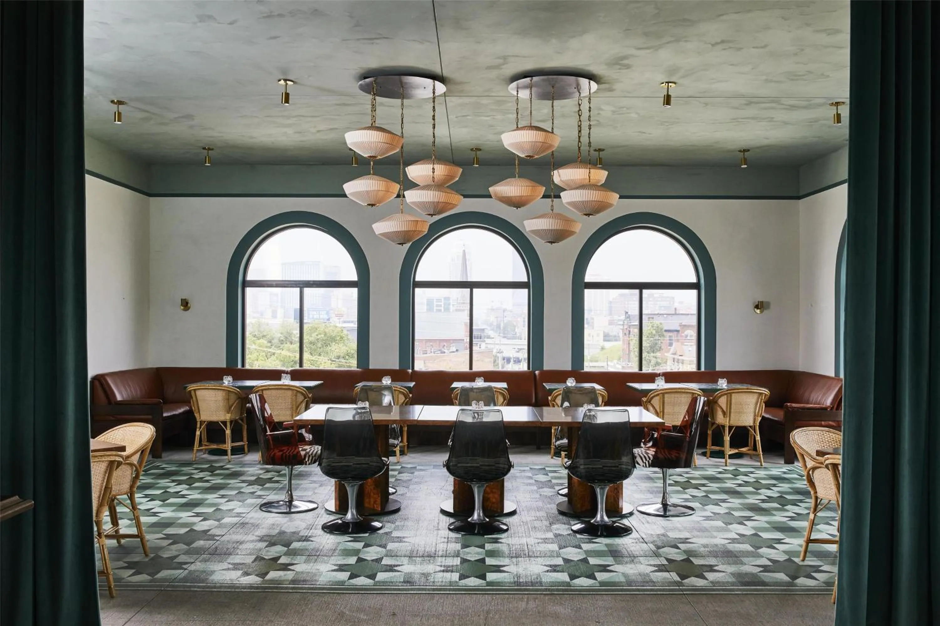 Lounge or bar in Hotel Genevieve, part of JdV by Hyatt