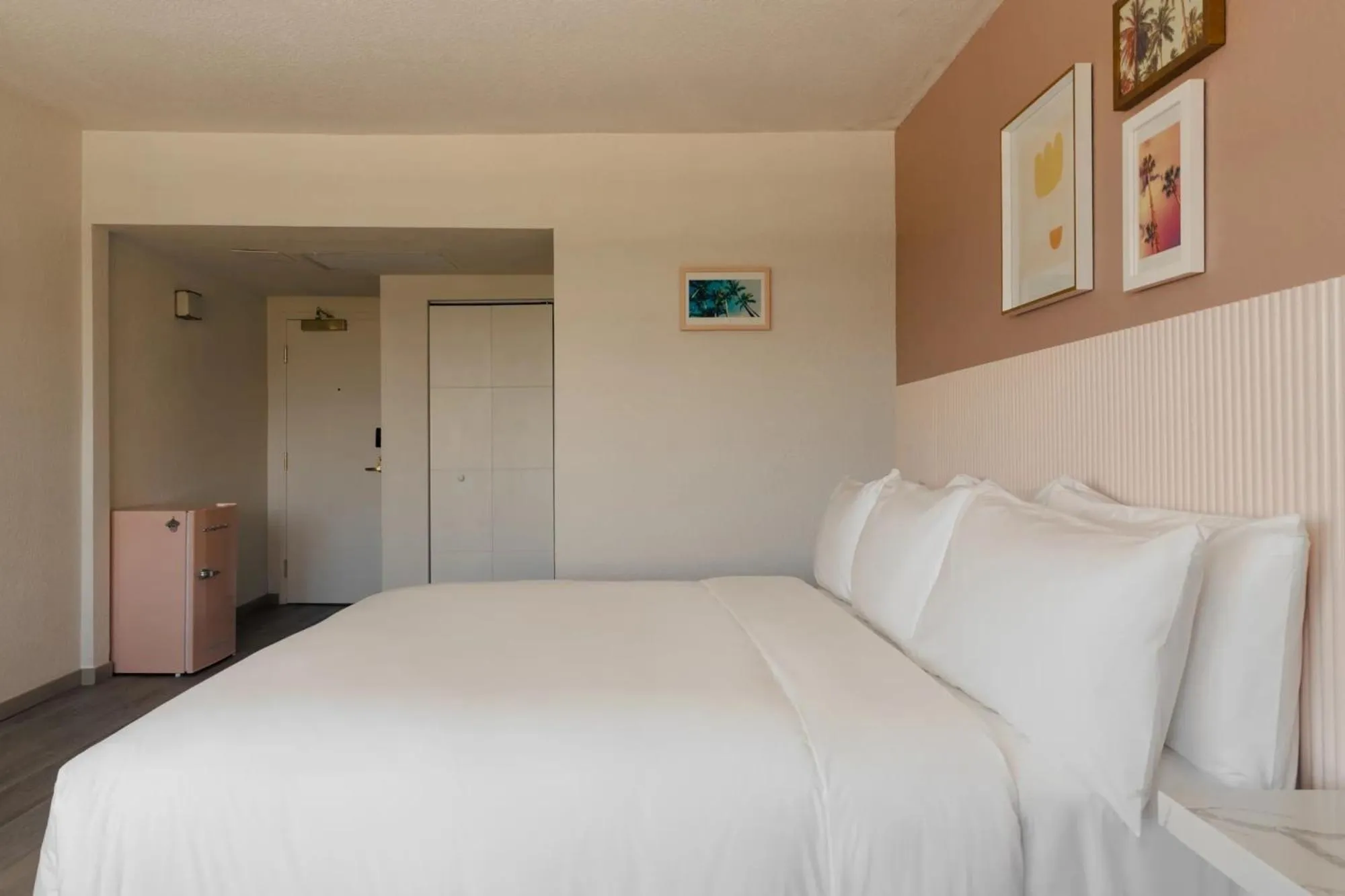 Bedroom, Bed in FOUND Hotel Miami Beach