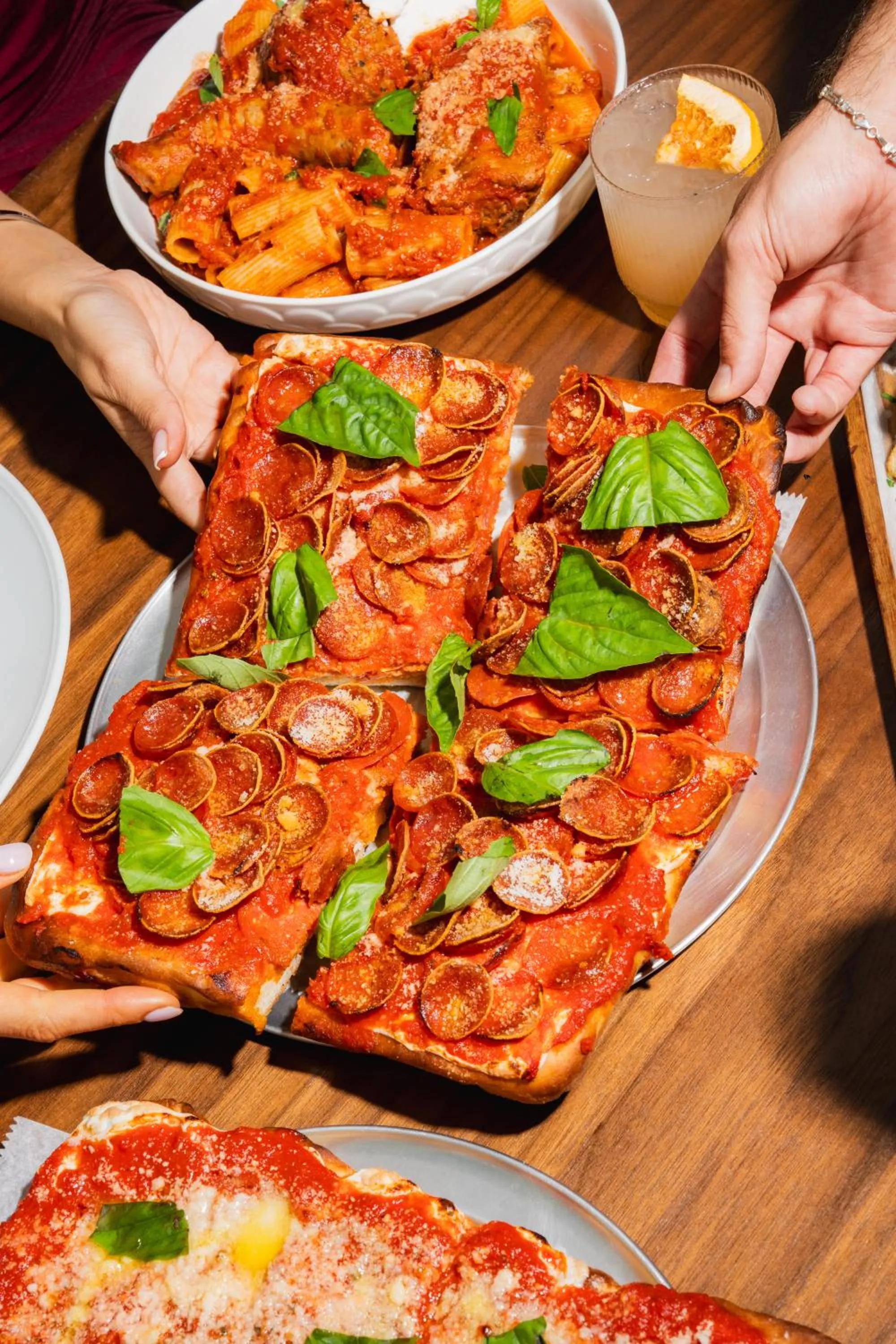 Lounge or bar in FOUND Hotel Miami Beach