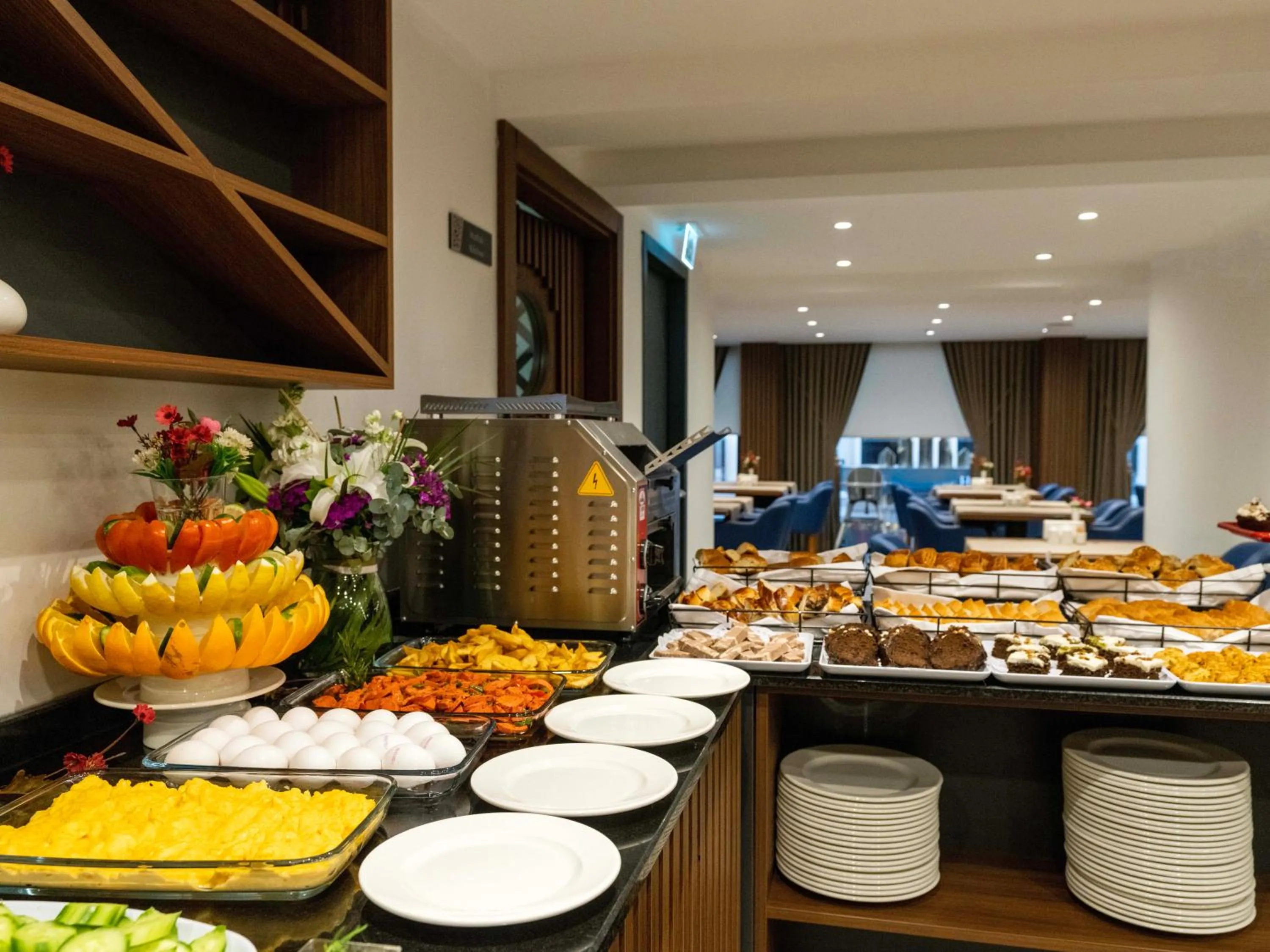 Restaurant/places to eat in THE BOSFOR HOTEL