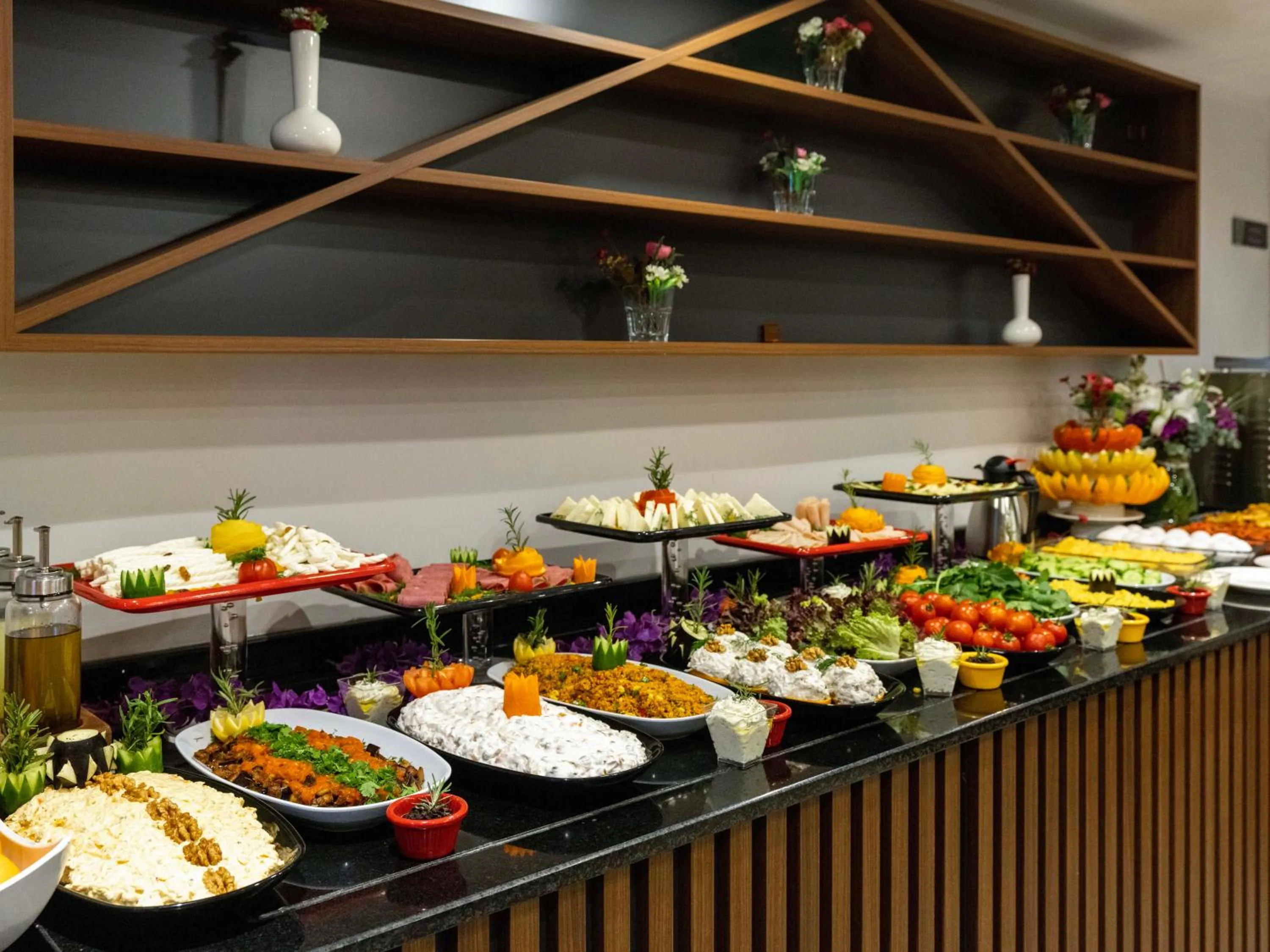 Restaurant/places to eat in THE BOSFOR HOTEL