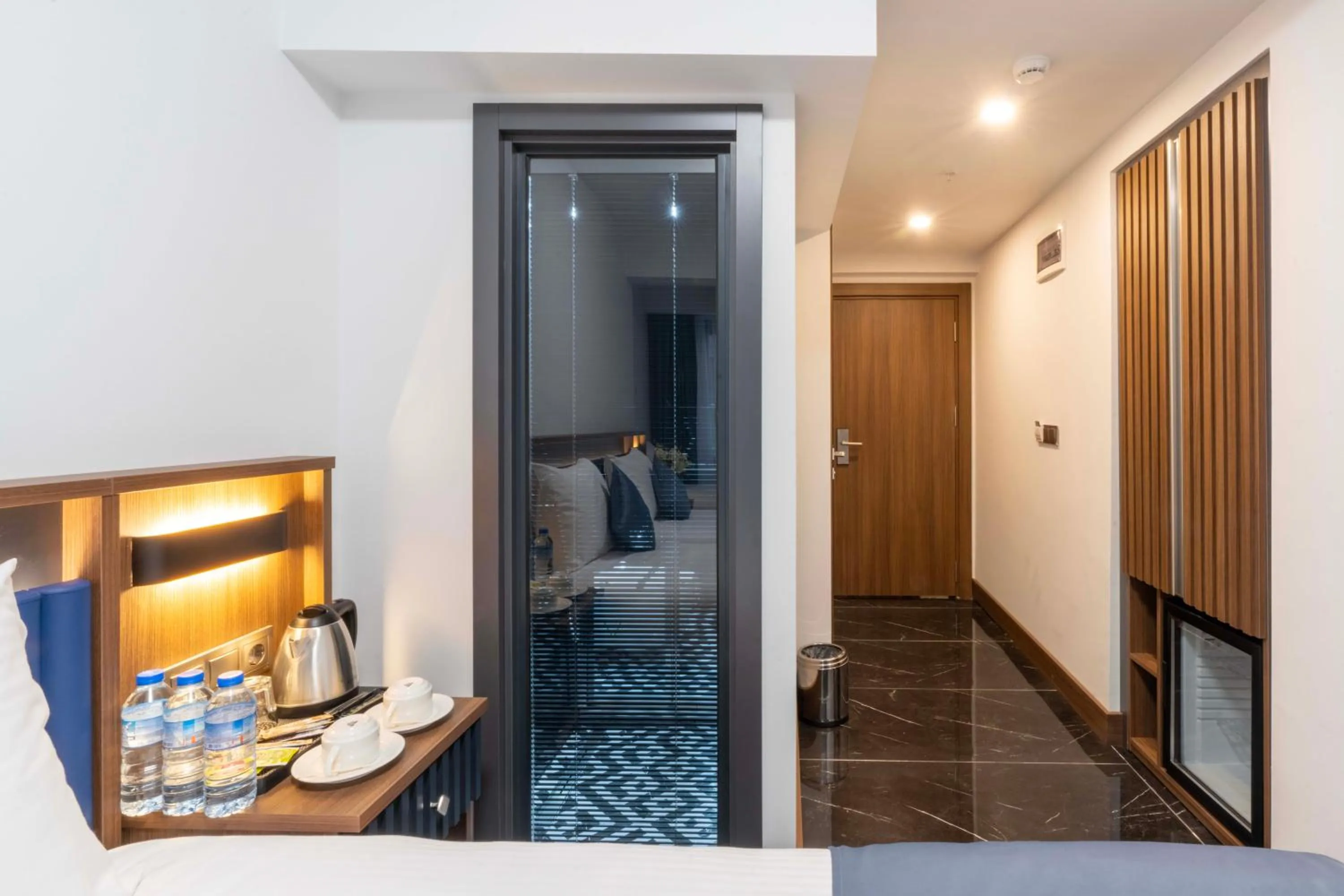 Coffee/tea facilities, Bed in THE BOSFOR HOTEL