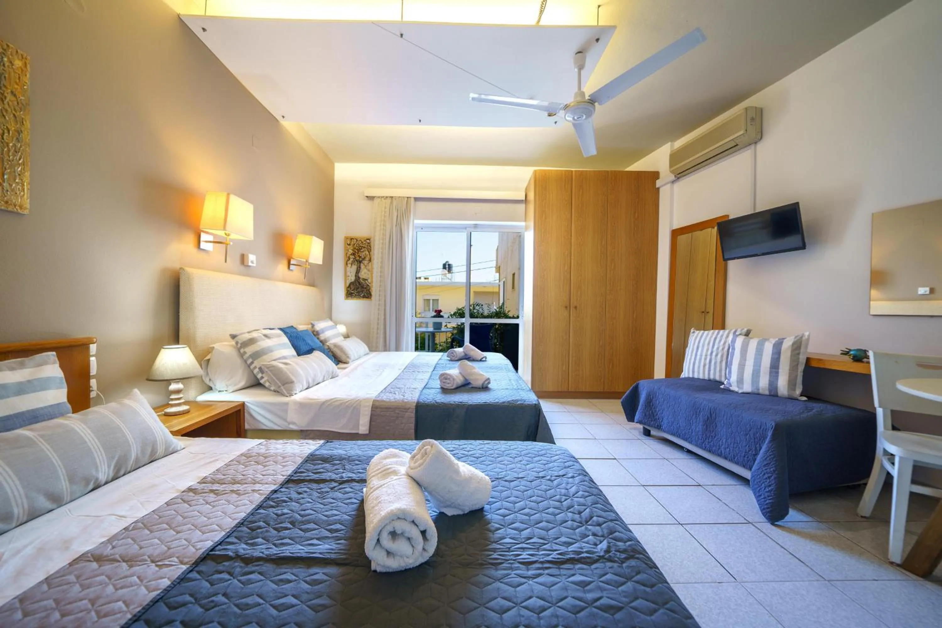 Bed in RODI BLUE apartments