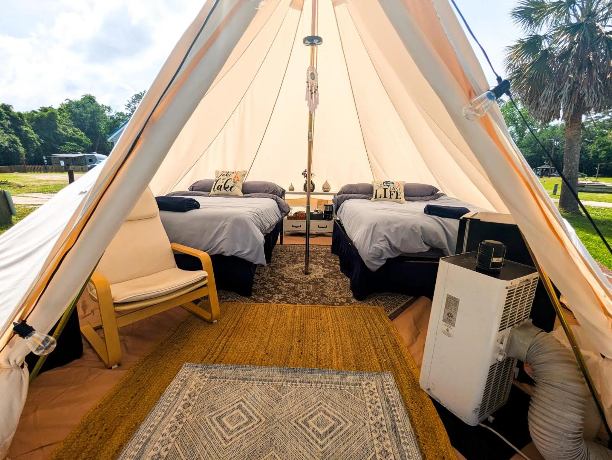 Bedroom in Bells Marina & Fishing Resort - Santee Lake Marion by I95 - Family Adventure, Pets on Request!