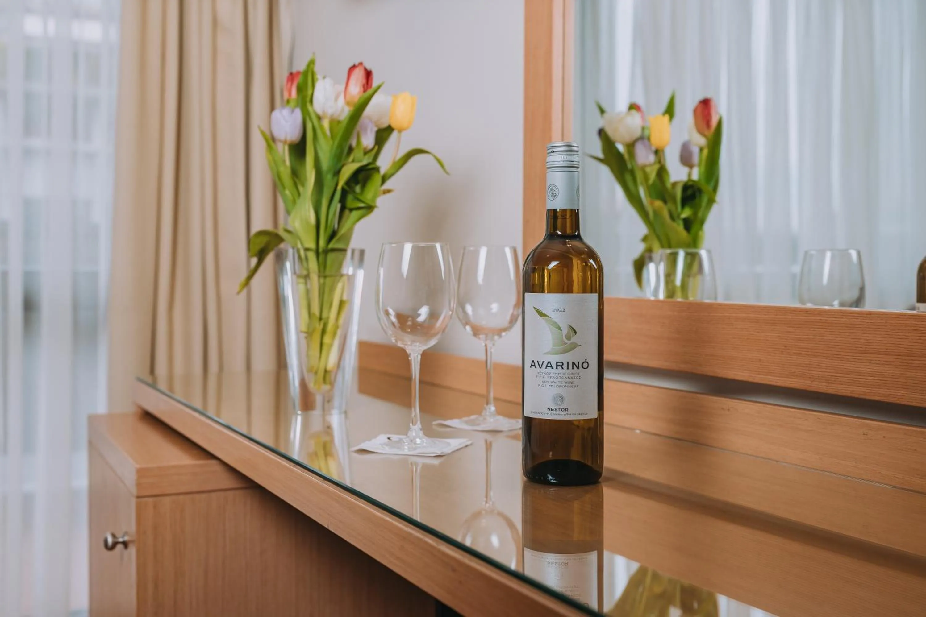 Drinks in Parnon Hotel