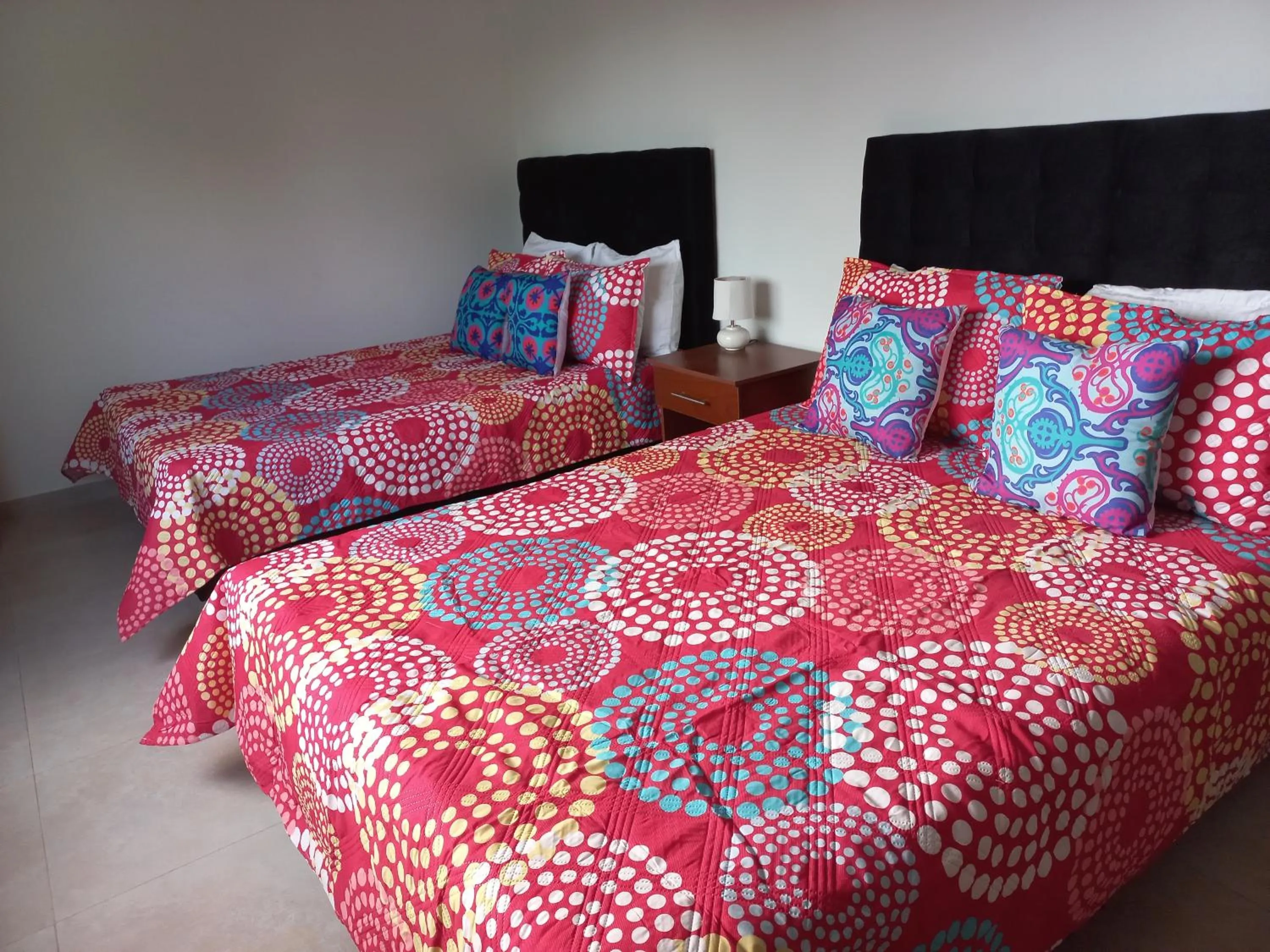 Photo of the whole room, Bed in LODGE ELIZABETH HOUSE