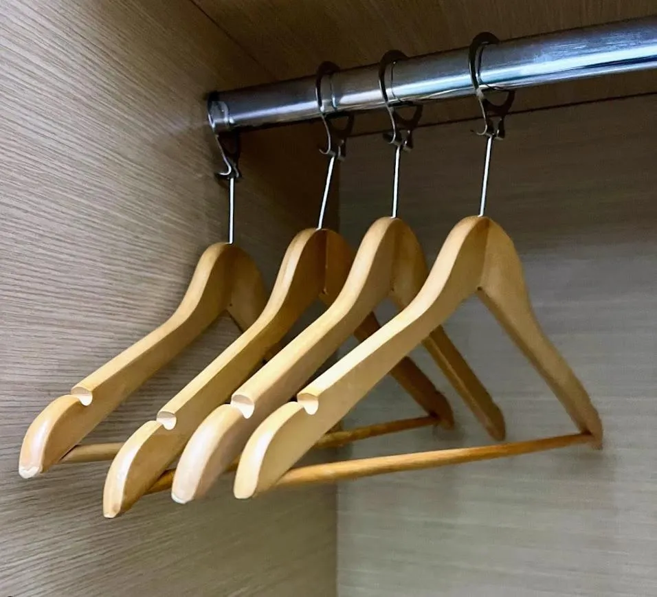 wardrobe in Rotonda Hotel