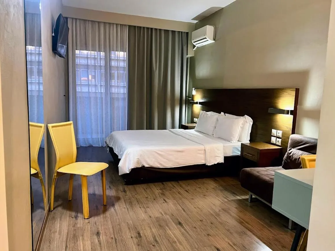 Bedroom, Bed in Rotonda Hotel