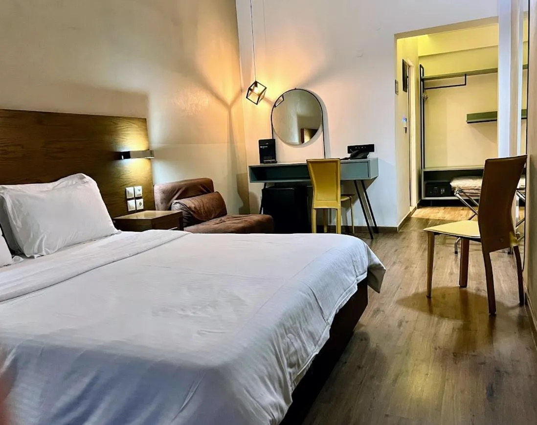 Bedroom, Bed in Rotonda Hotel