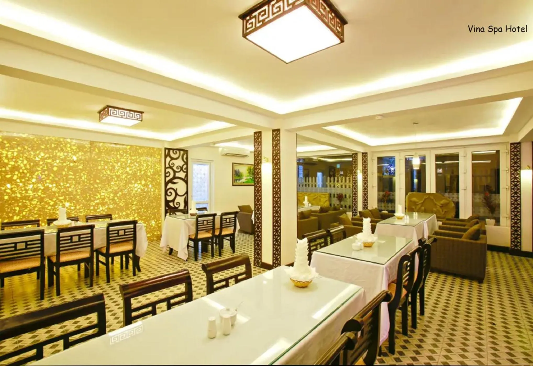 Restaurant/places to eat in Việt Nam Hotel