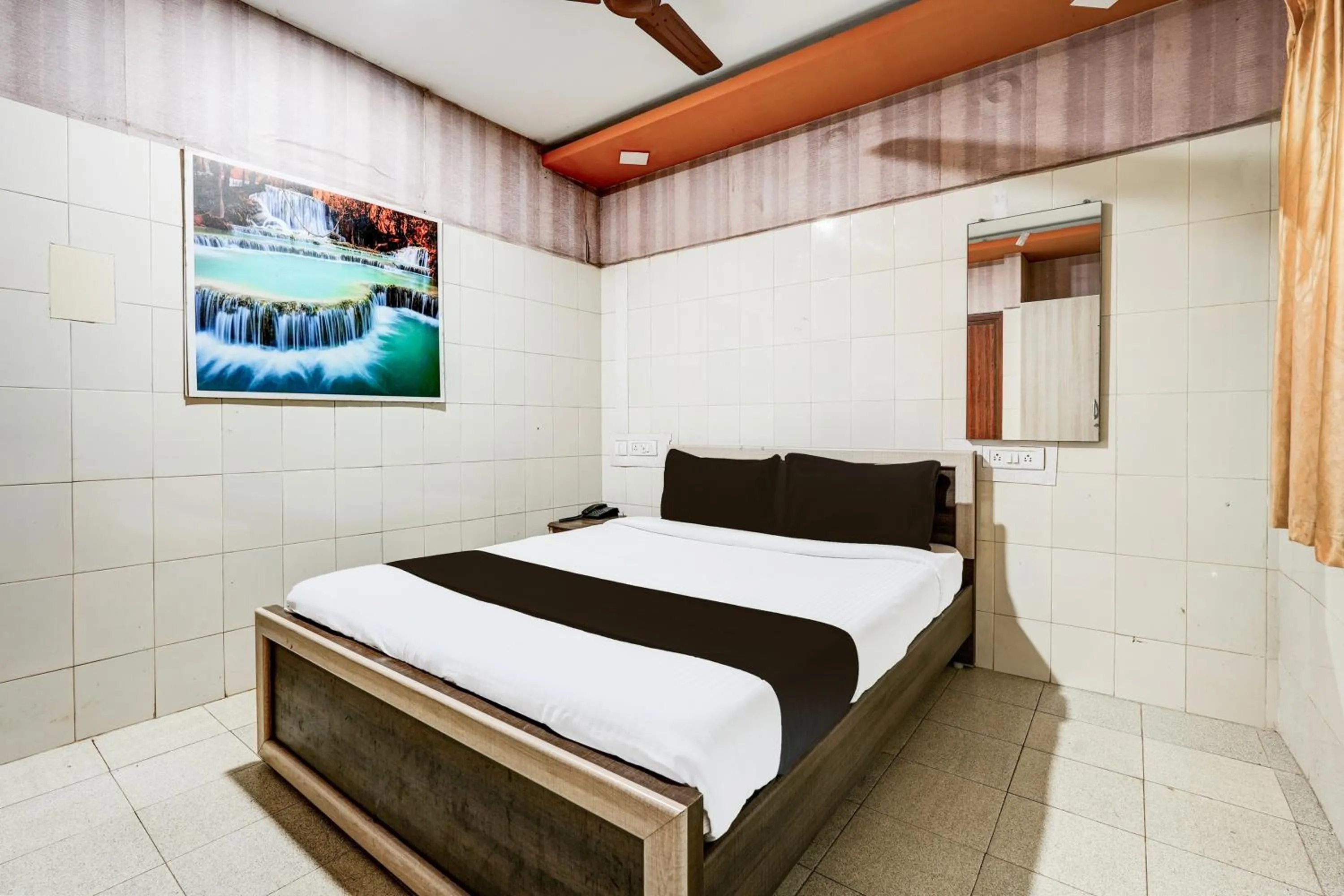 Bedroom in Hotel O MIZPAH INN