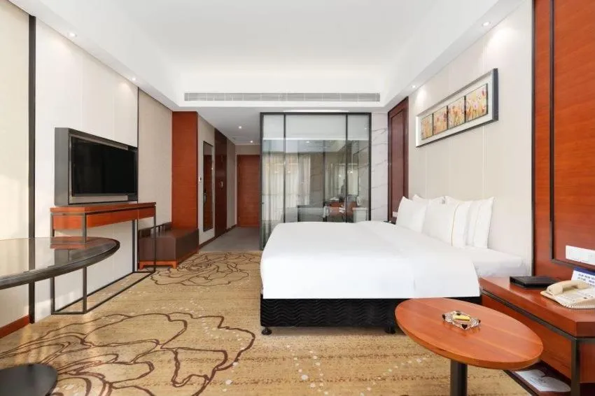 Bed in 深圳国际会展中心凯嘉酒店-Shenzhen Kaijia Hotel-Shenzhen-World