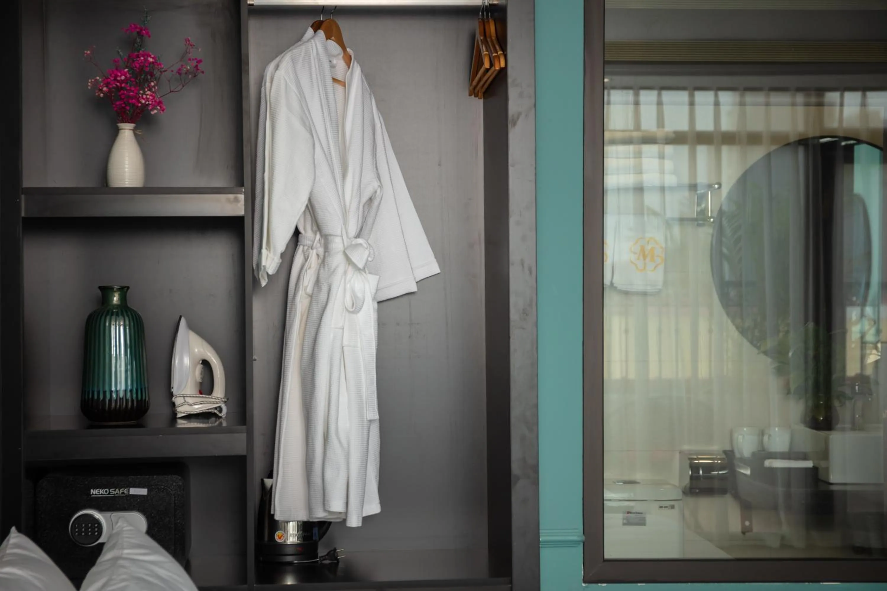 Decorative detail in Madelise Palace Hotel & Travel