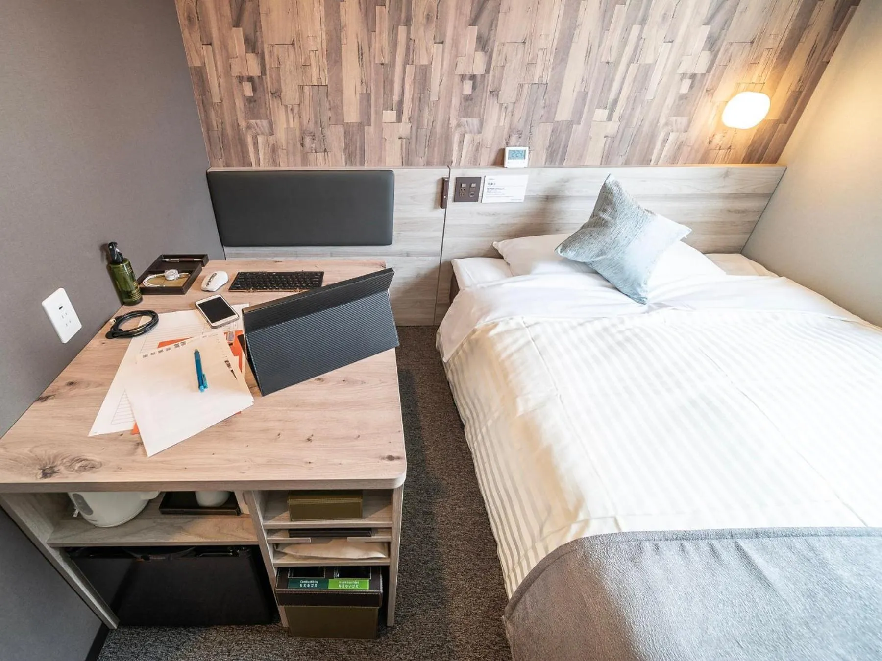 Bed in Super Hotel Premier Namba Shinsaibashi Natural Hot Spring